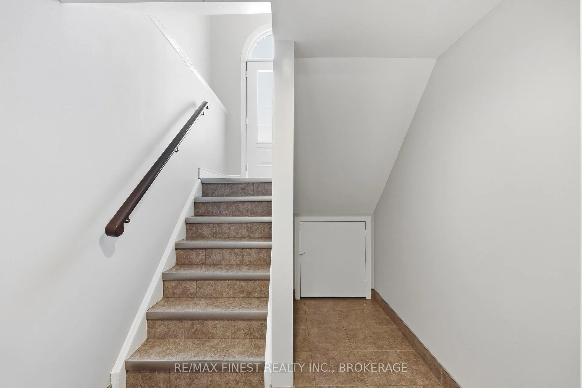 Photo 27 of 295 Owens Crescent, Kingston, East Gardiners Rd — HOMEH