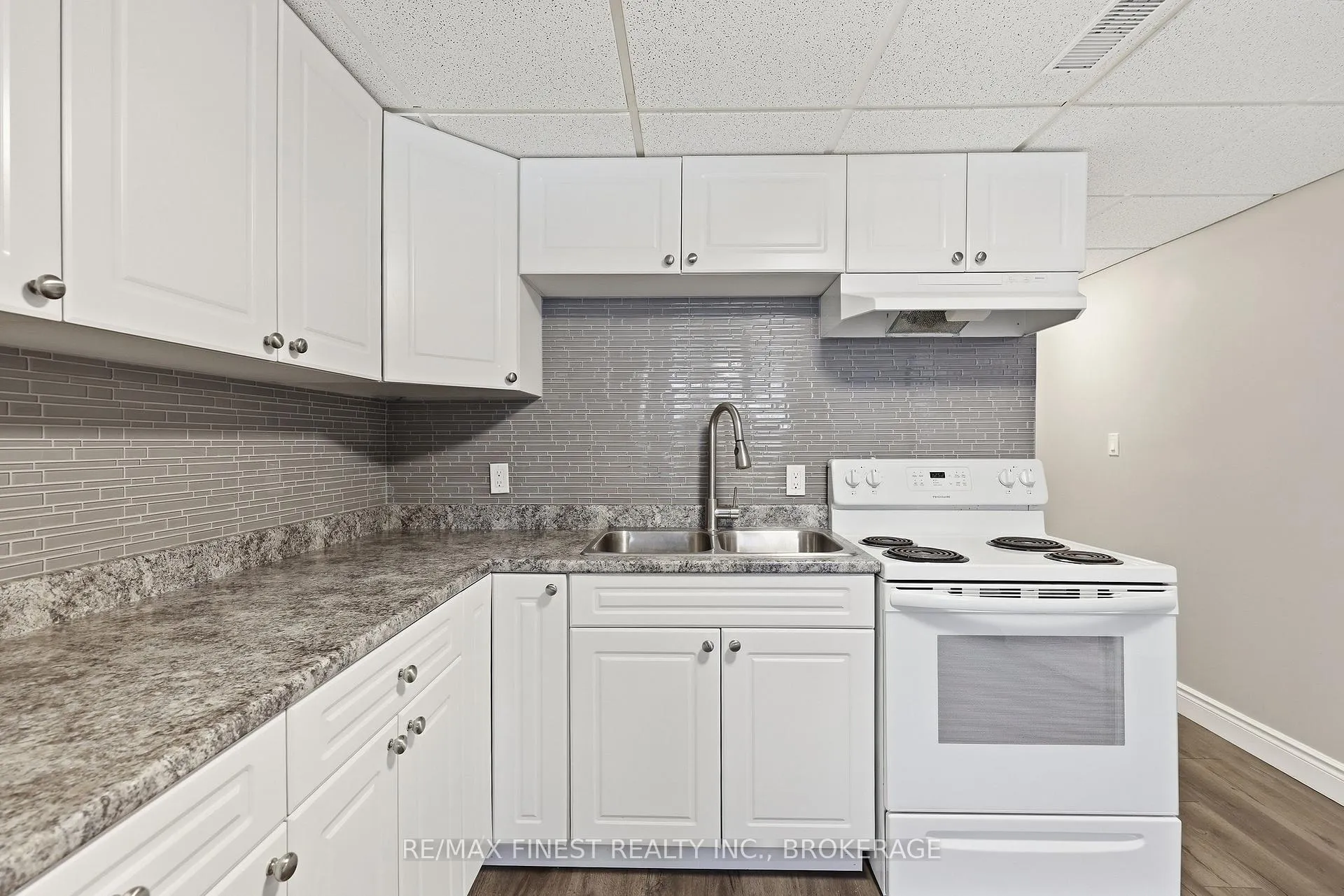 Photo 36 of 295 Owens Crescent, Kingston, East Gardiners Rd — HOMEH