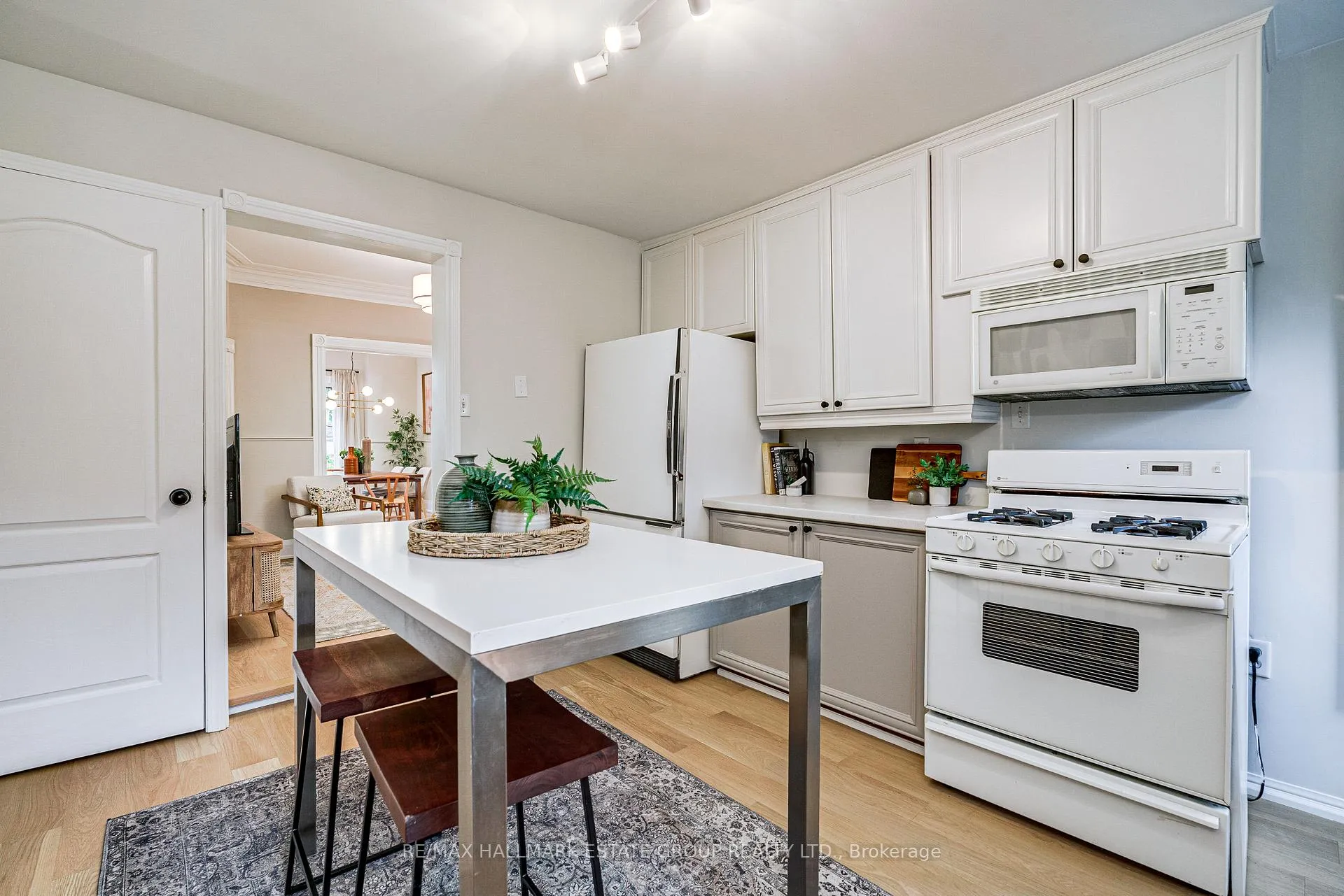 Photo 13 of 14 Austin Avenue, Toronto, South Riverdale — HOMEH