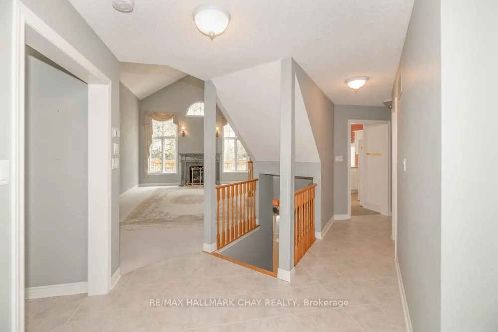 Photo 6 of 65 Sunset Boulevard, New Tecumseth, Rural New Tecumseth — HOMEH