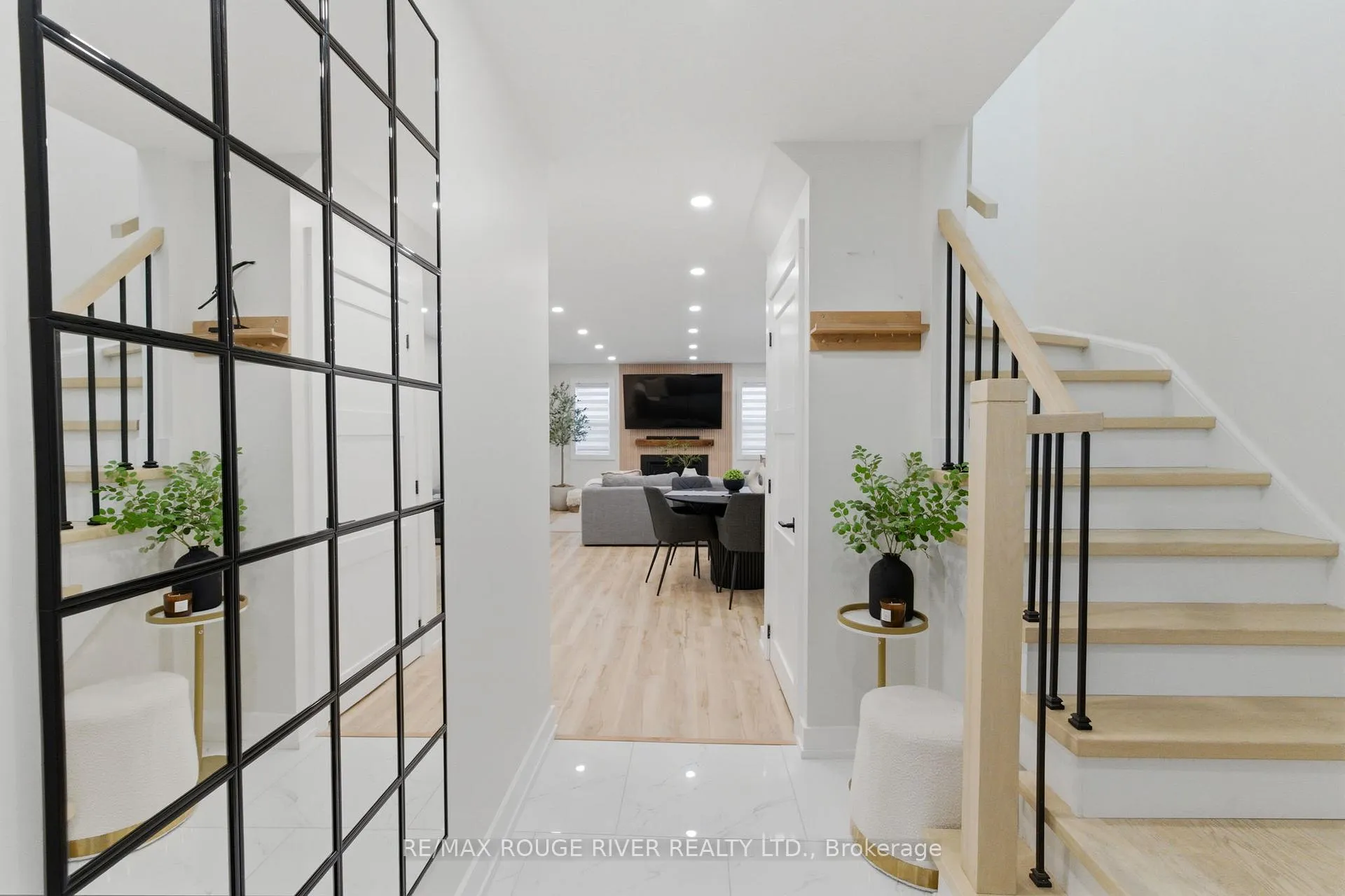 Photo 3 of 15 Virginia Drive, Whitby, Pringle Creek — HOMEH