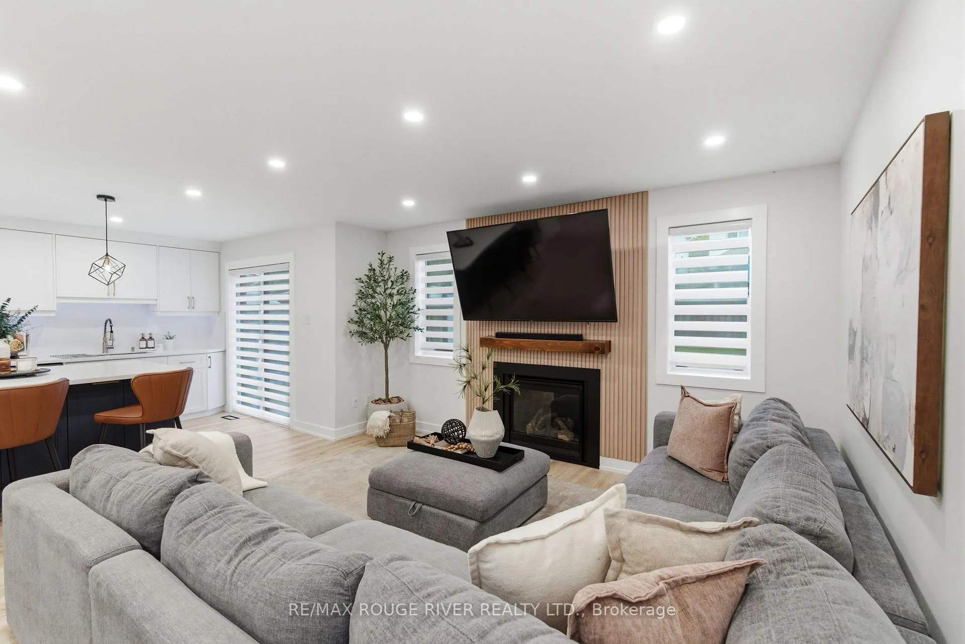 Photo 10 of 15 Virginia Drive, Whitby, Pringle Creek — HOMEH