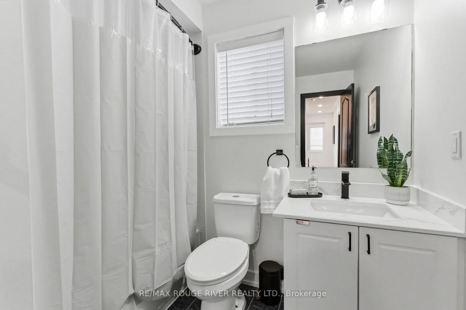 Photo 35 of 15 Virginia Drive, Whitby, Pringle Creek — HOMEH