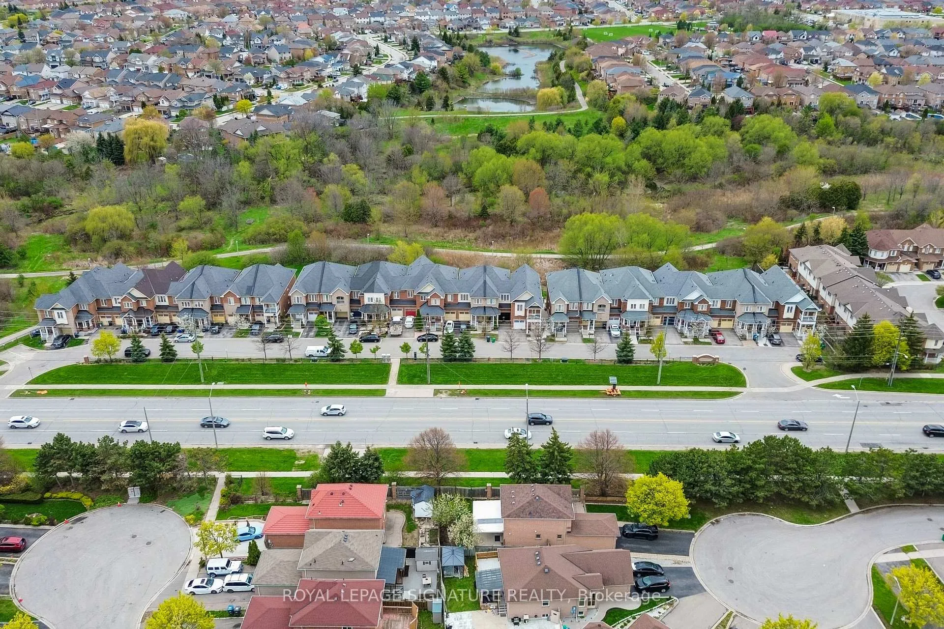 Photo 2 of 9740 McLaughlin Road N, Brampton, Fletcher's Creek Village — HOMEH