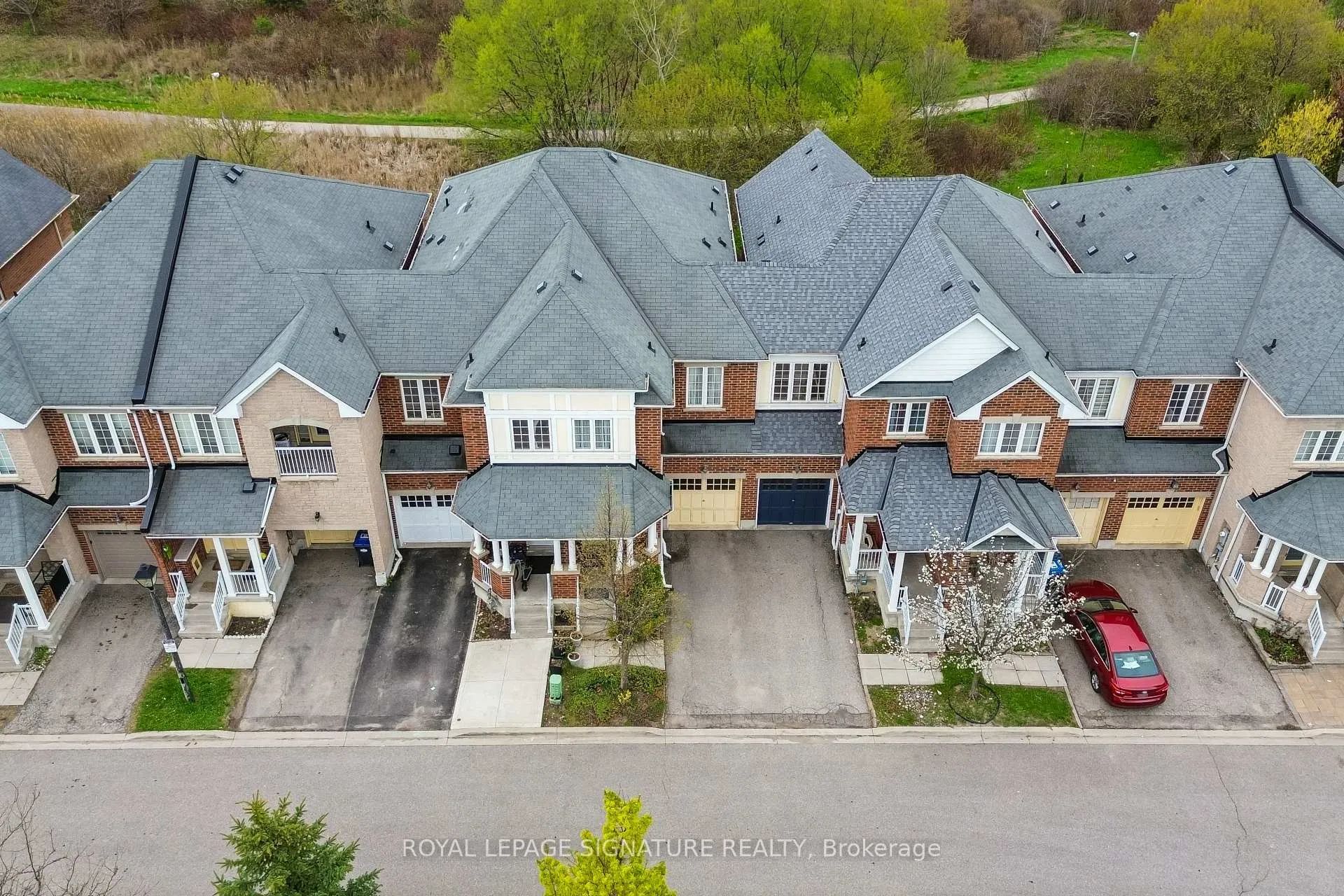 Photo 5 of 9740 McLaughlin Road N, Brampton, Fletcher's Creek Village — HOMEH