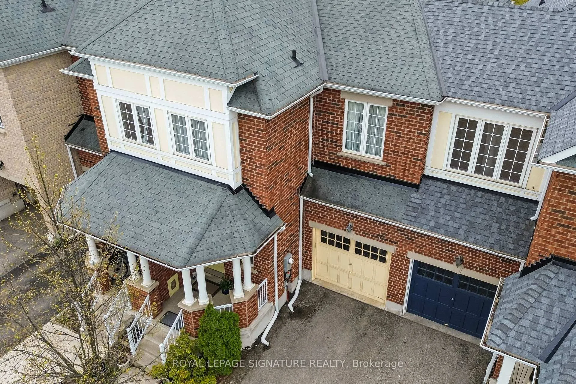 Photo 6 of 9740 McLaughlin Road N, Brampton, Fletcher's Creek Village — HOMEH