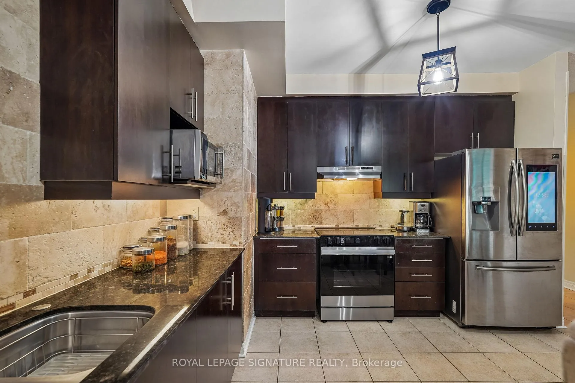 Photo 15 of 9740 McLaughlin Road N, Brampton, Fletcher's Creek Village — HOMEH