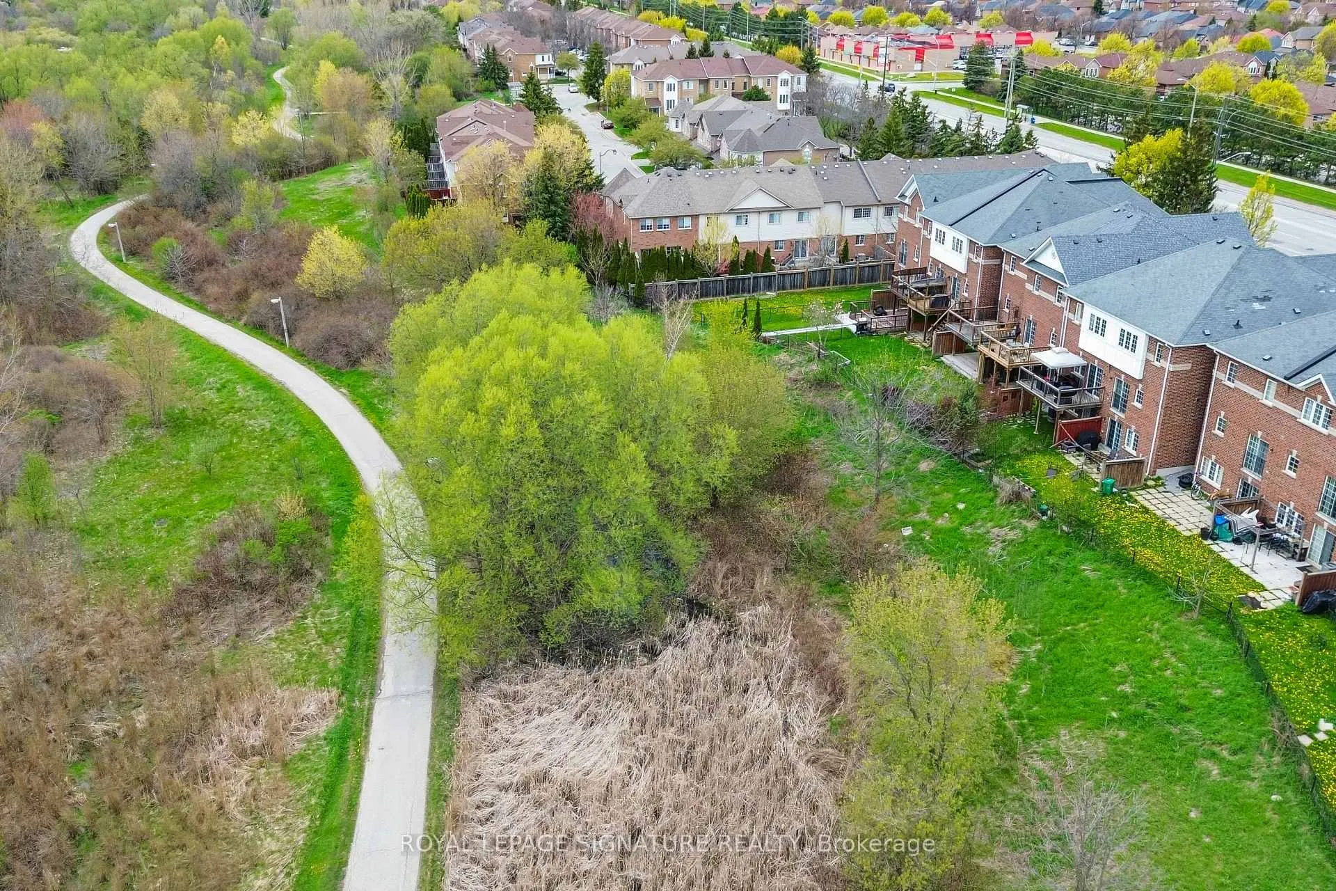 Photo 37 of 9740 McLaughlin Road N, Brampton, Fletcher's Creek Village — HOMEH