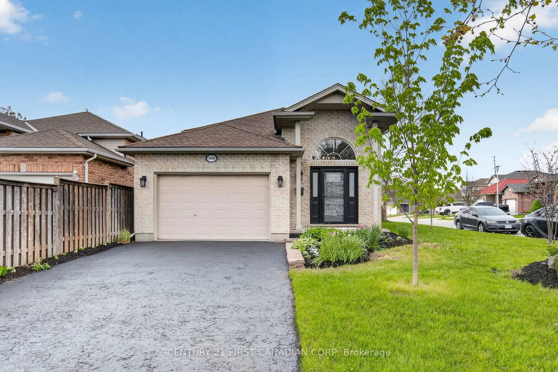 Photo 1 of 1379 Aspenridge Crescent, London, East A — HOMEH