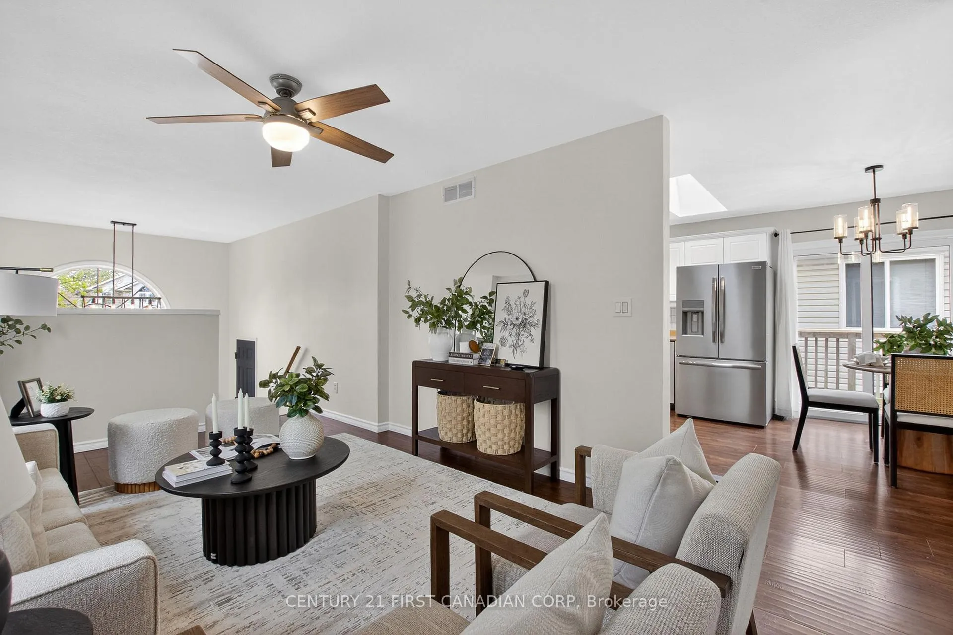 Photo 8 of 1379 Aspenridge Crescent, London, East A — HOMEH