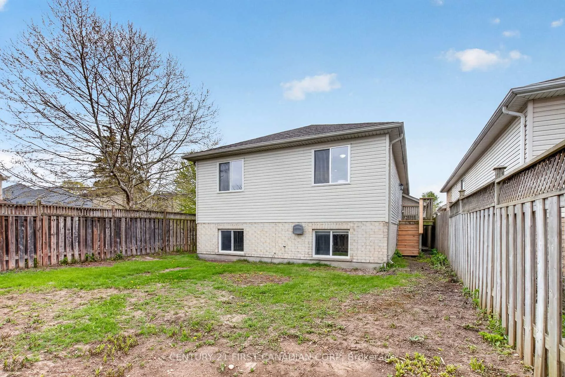 Photo 32 of 1379 Aspenridge Crescent, London, East A — HOMEH