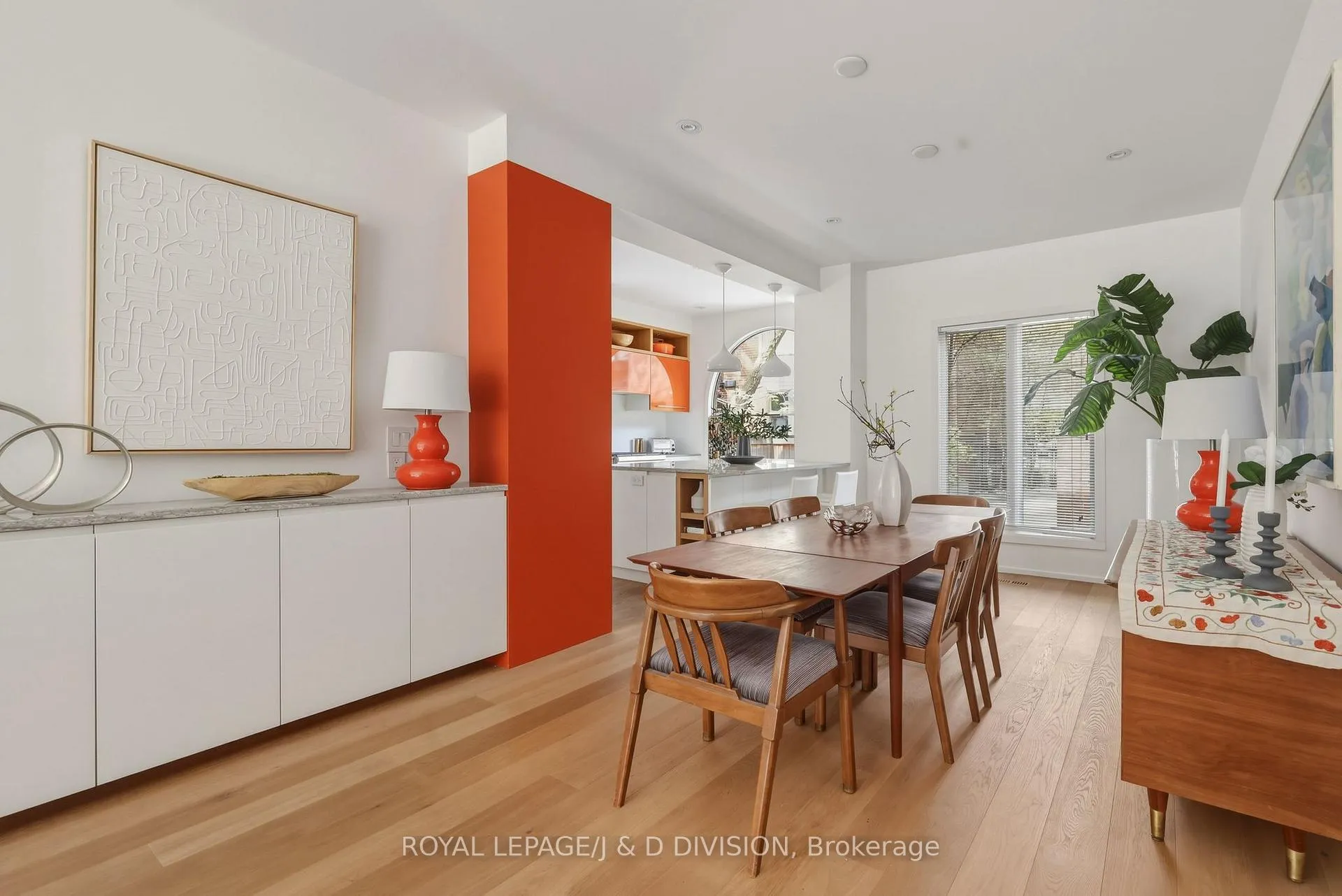 Photo 7 of 11C Tranby Avenue, Toronto, The Annex — HOMEH