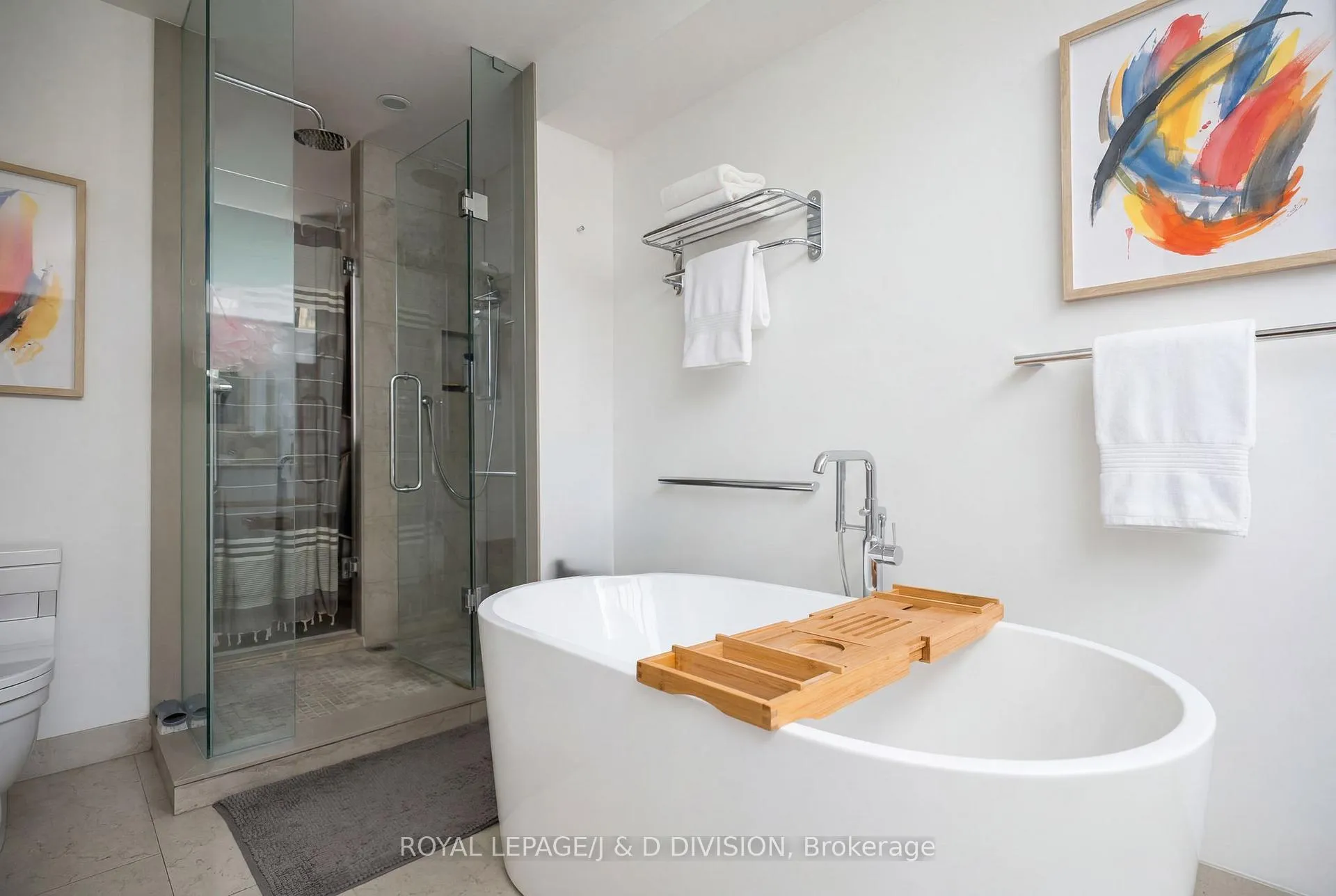 Photo 18 of 11C Tranby Avenue, Toronto, The Annex — HOMEH