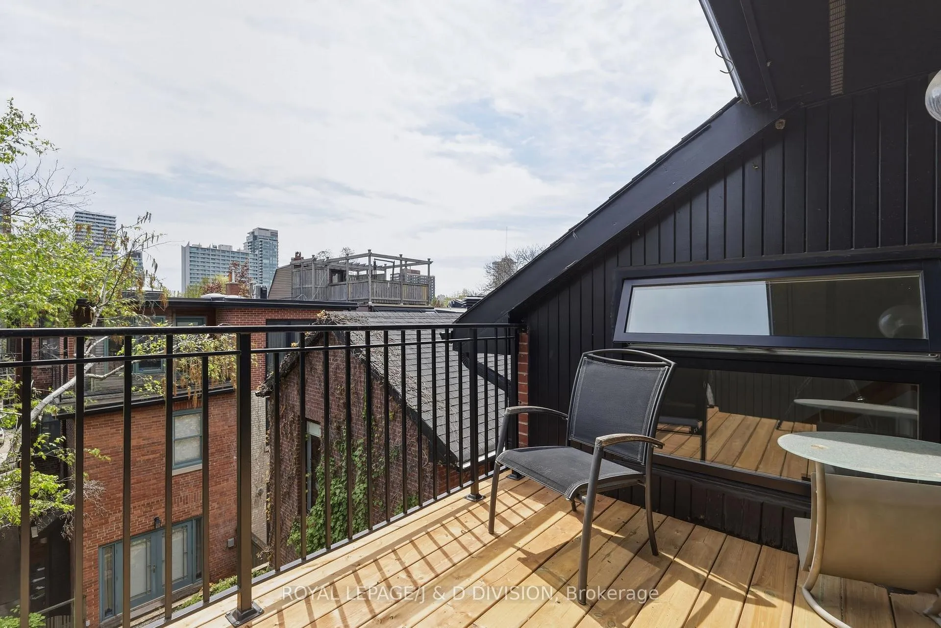 Photo 23 of 11C Tranby Avenue, Toronto, The Annex — HOMEH