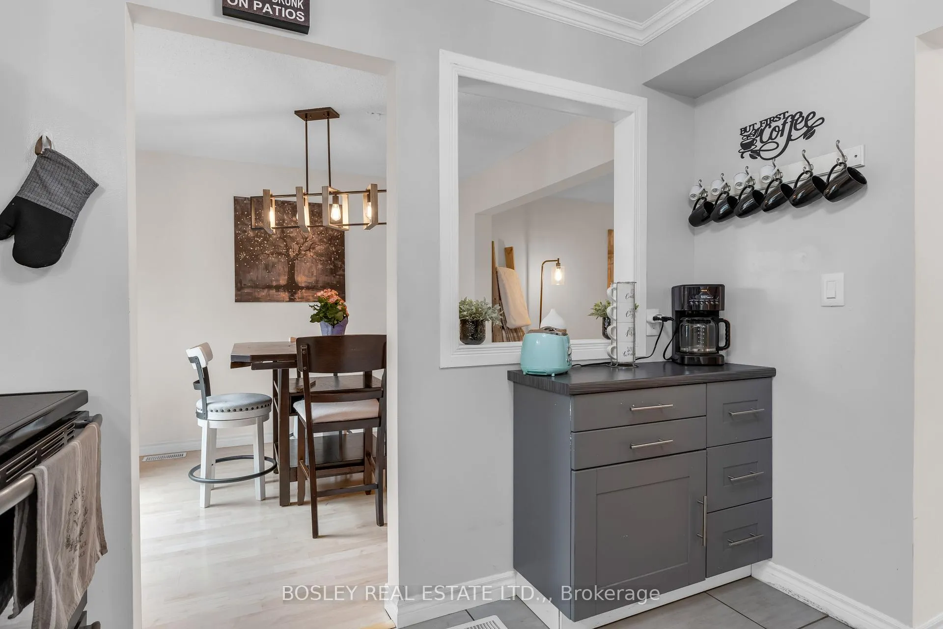 Photo 12 of 6596 Pitton Road, Niagara Falls, West Wood — HOMEH