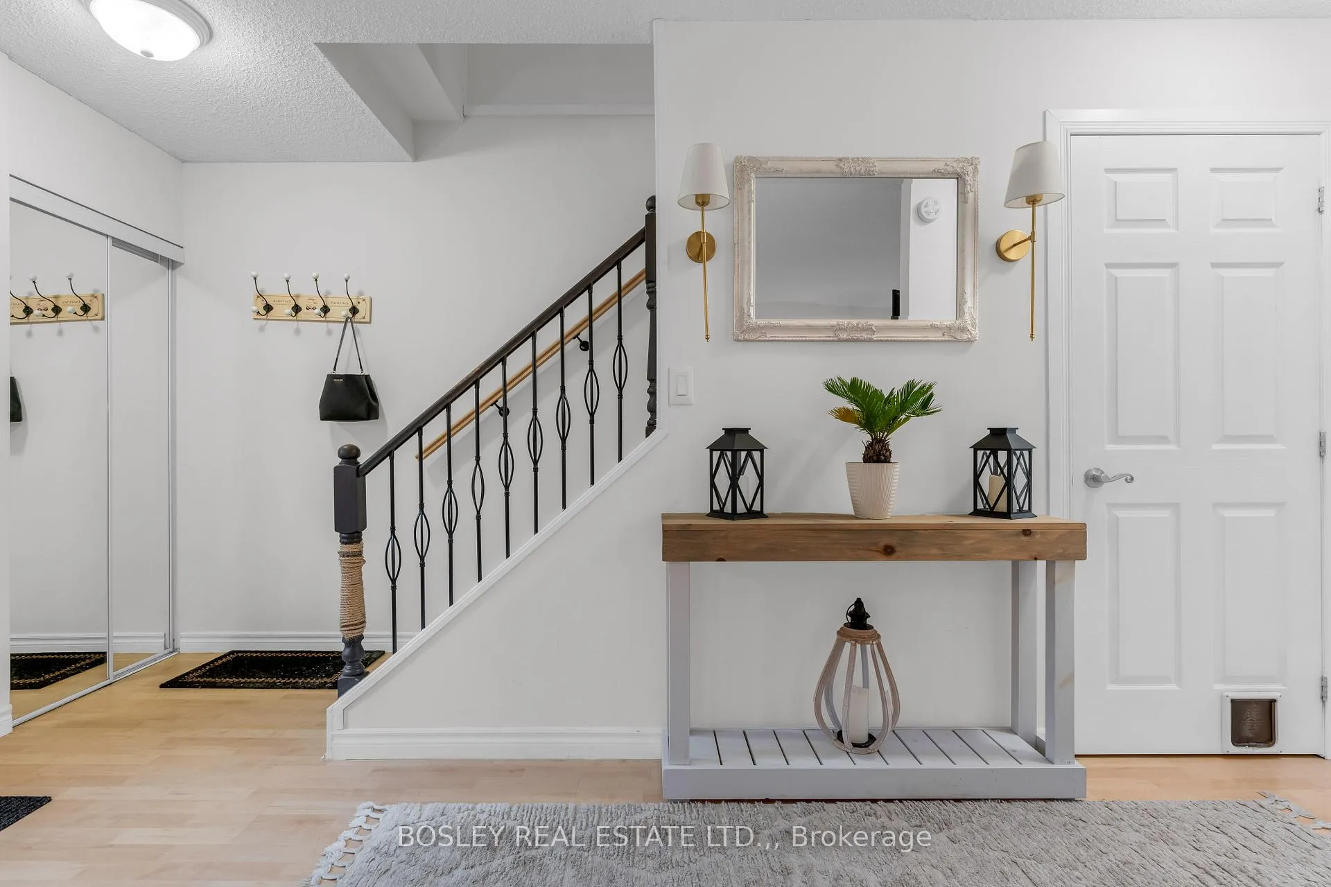 Photo 14 of 6596 Pitton Road, Niagara Falls, West Wood — HOMEH