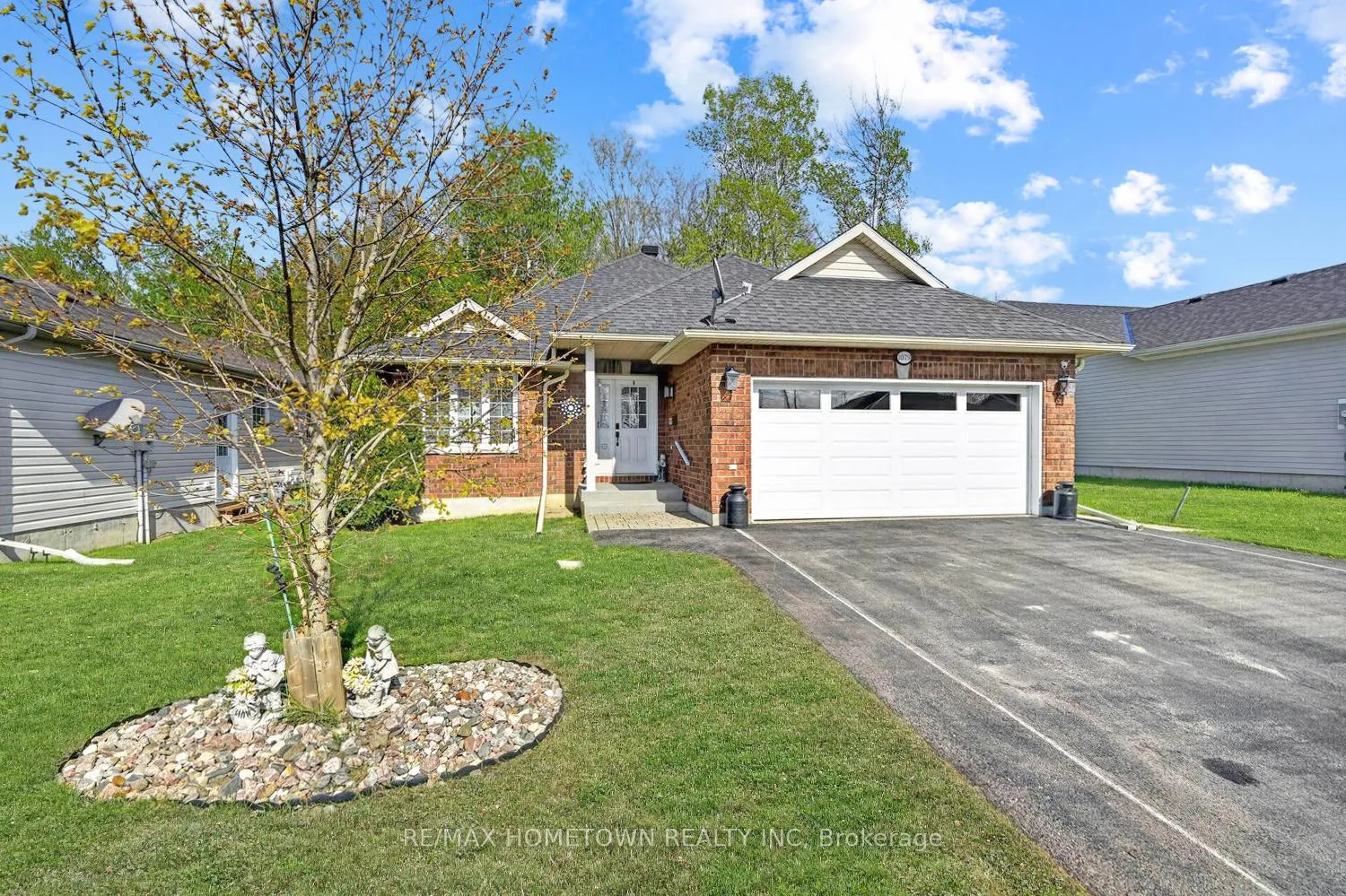 Front of 1079 Shearer Drive