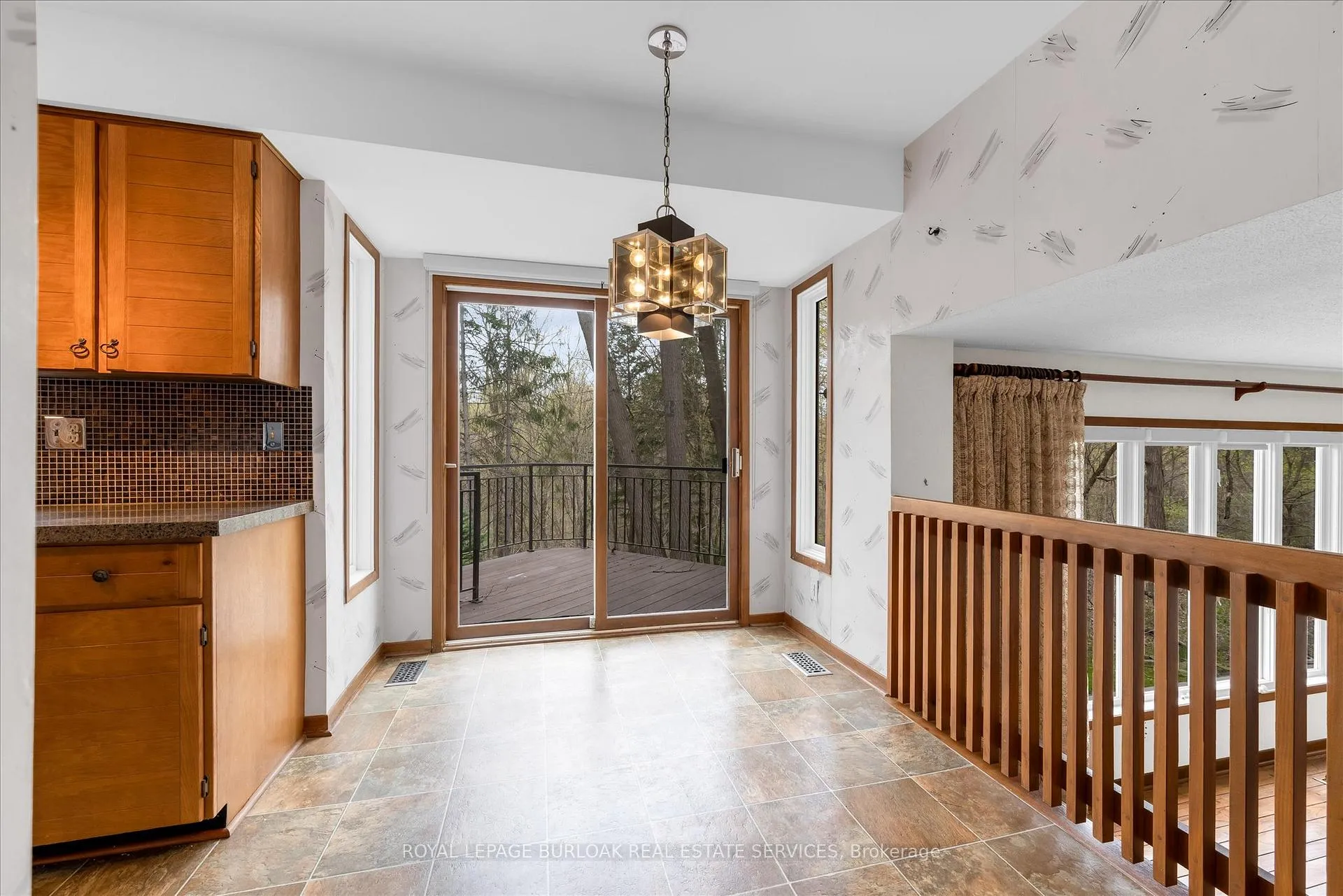 Photo 15 of 11 Crawford Court, Hamilton, Dundas — HOMEH