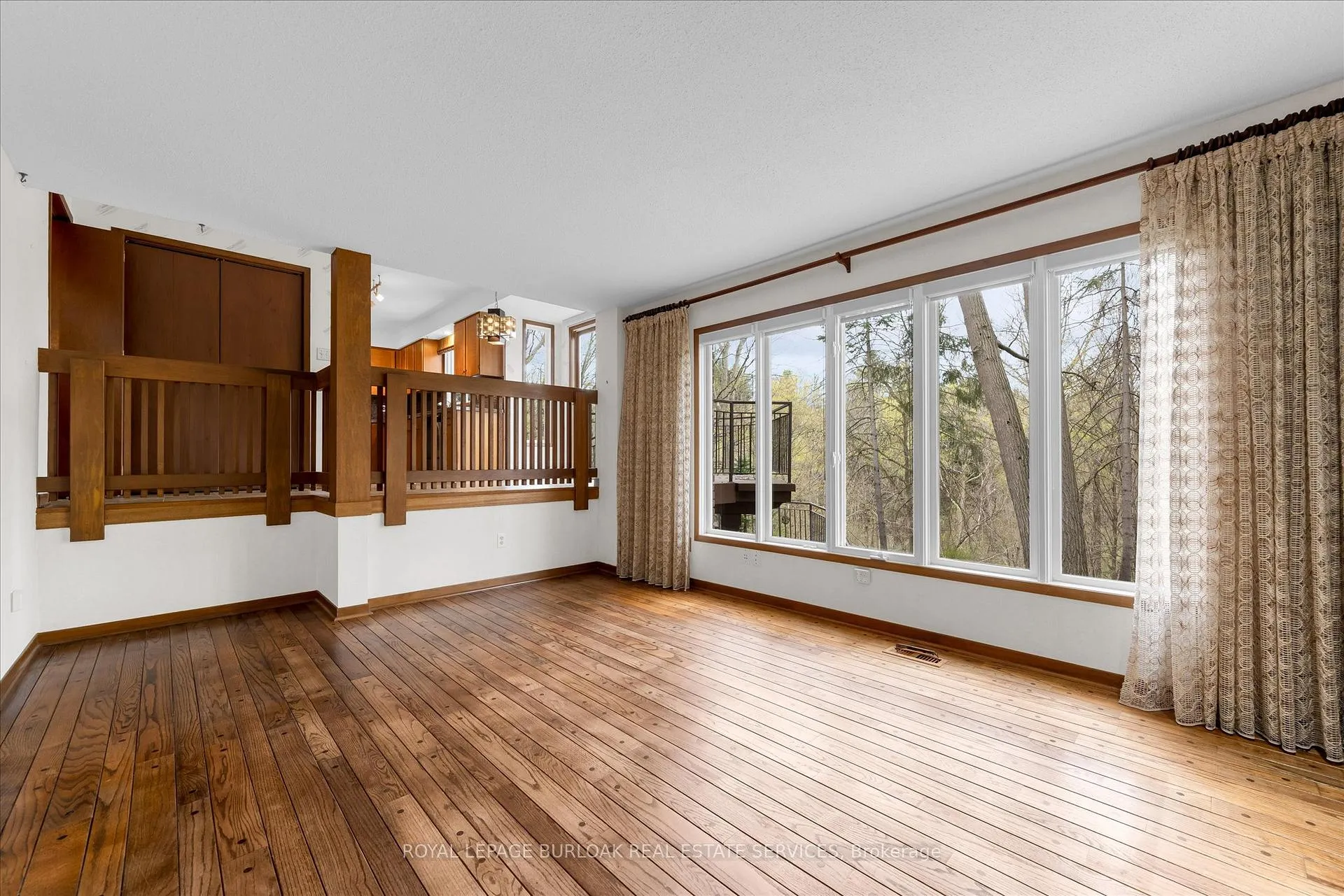 Photo 18 of 11 Crawford Court, Hamilton, Dundas — HOMEH
