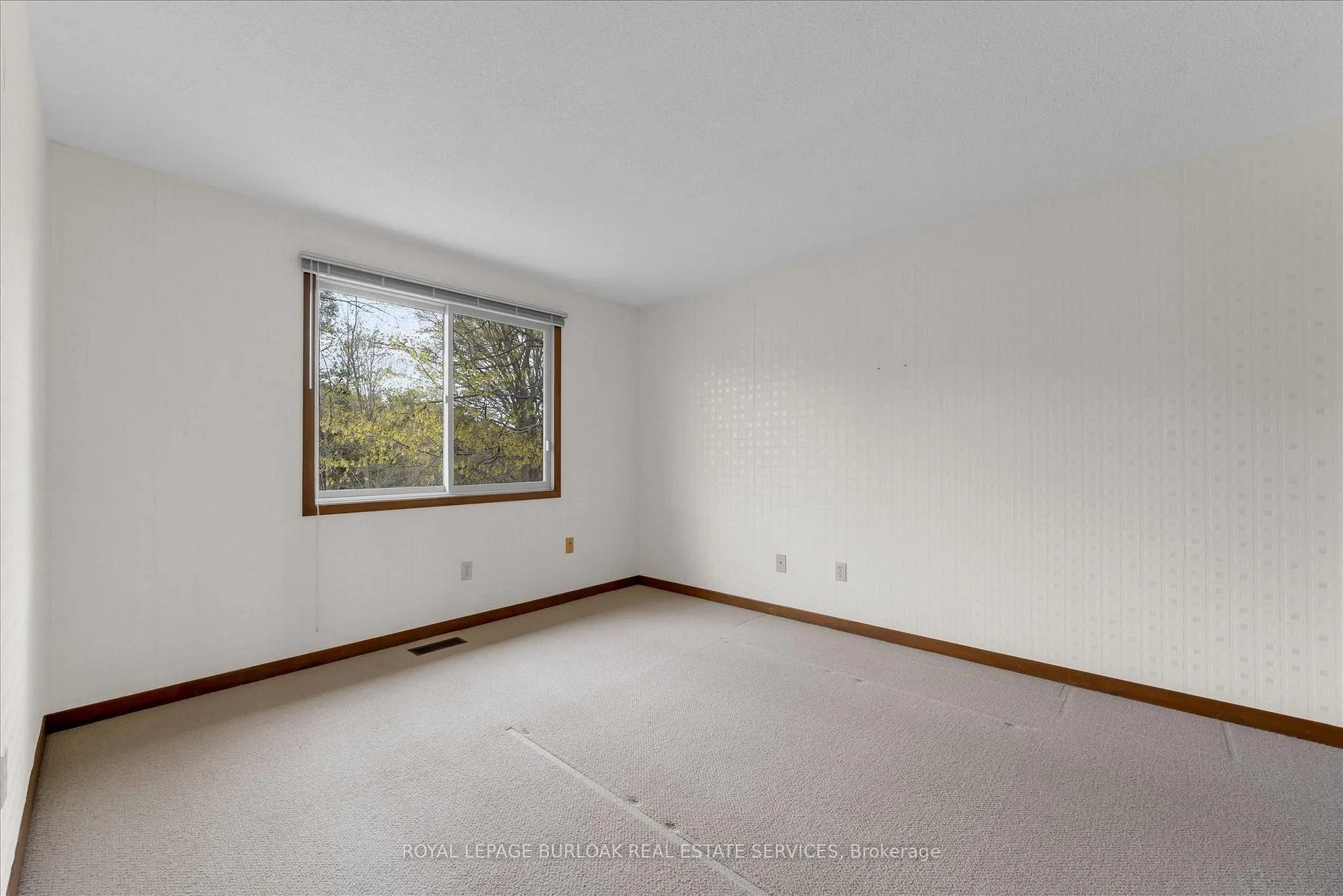 Photo 26 of 11 Crawford Court, Hamilton, Dundas — HOMEH