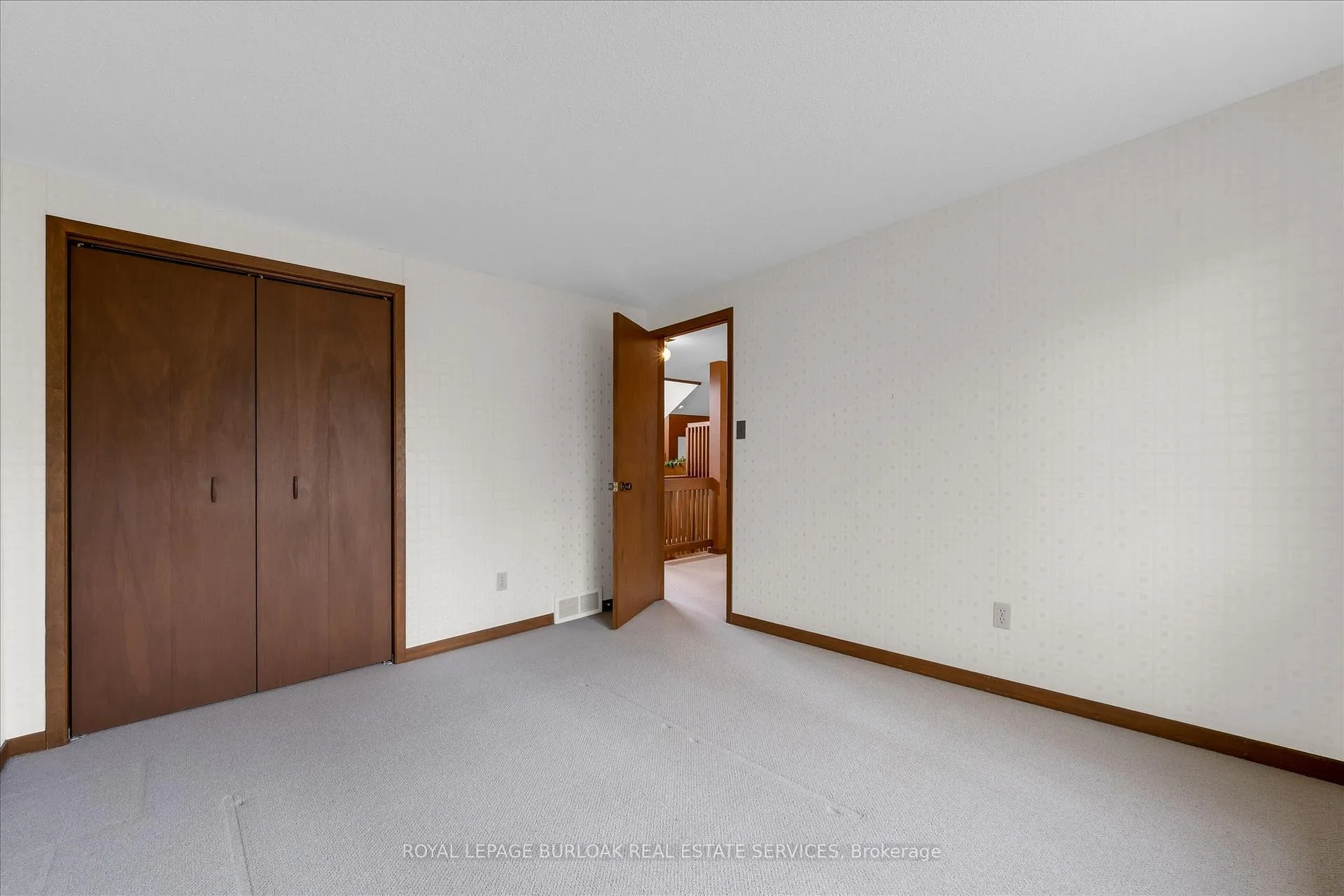 Photo 27 of 11 Crawford Court, Hamilton, Dundas — HOMEH