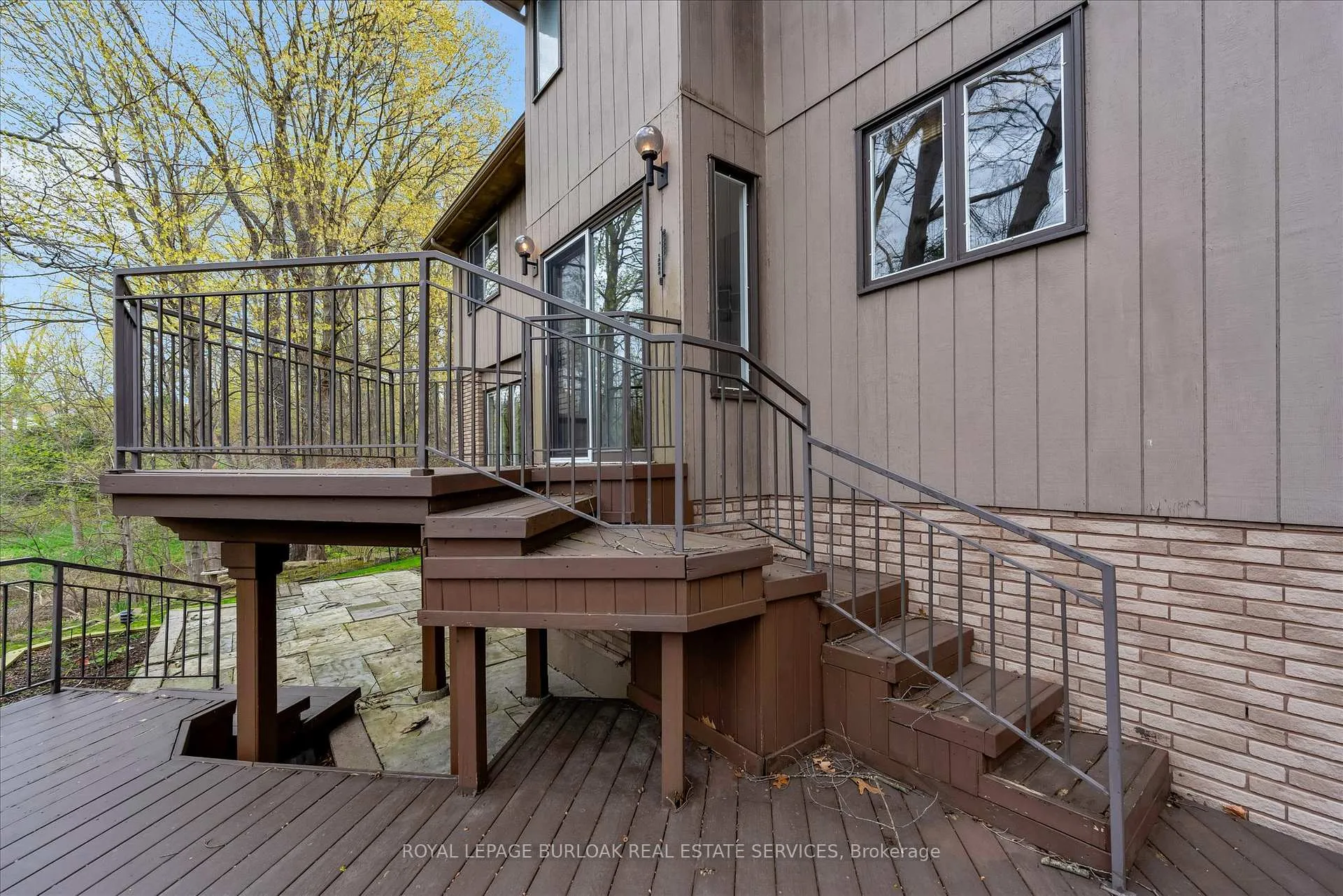 Photo 42 of 11 Crawford Court, Hamilton, Dundas — HOMEH