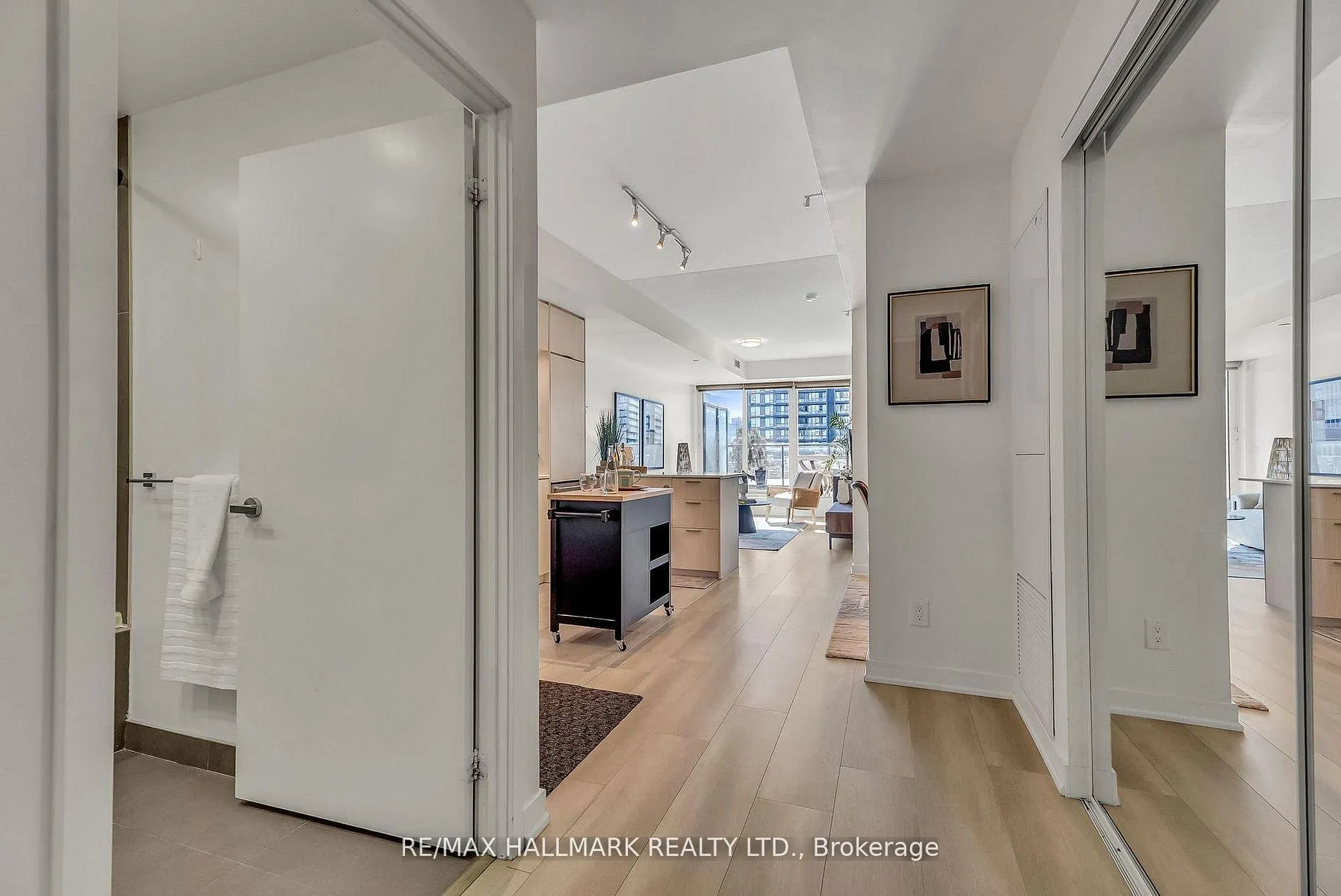 Photo 8 of Unit 908, 170 Sumach Street, Toronto, Regent Park — HOMEH