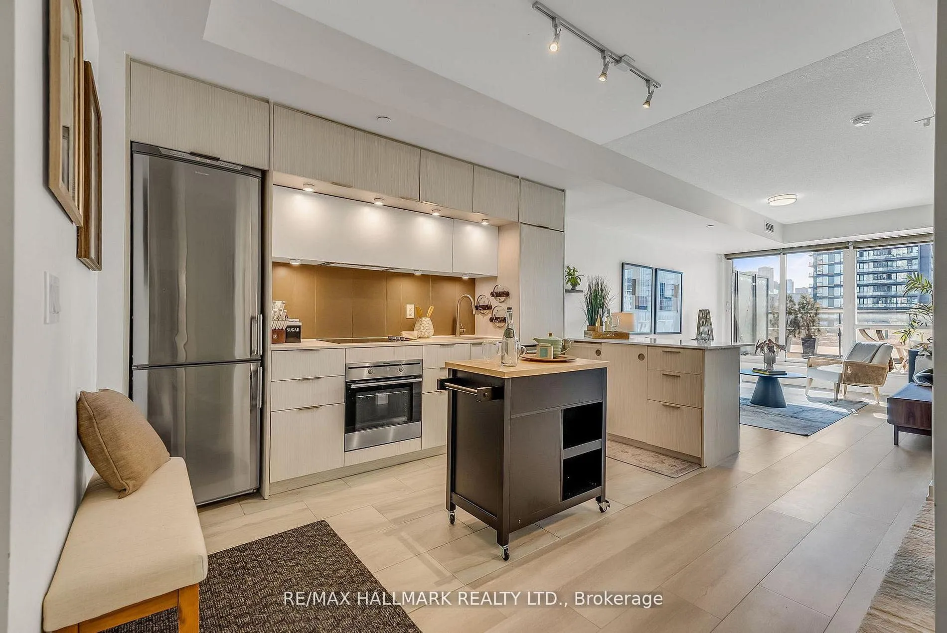 Photo 10 of Unit 908, 170 Sumach Street, Toronto, Regent Park — HOMEH