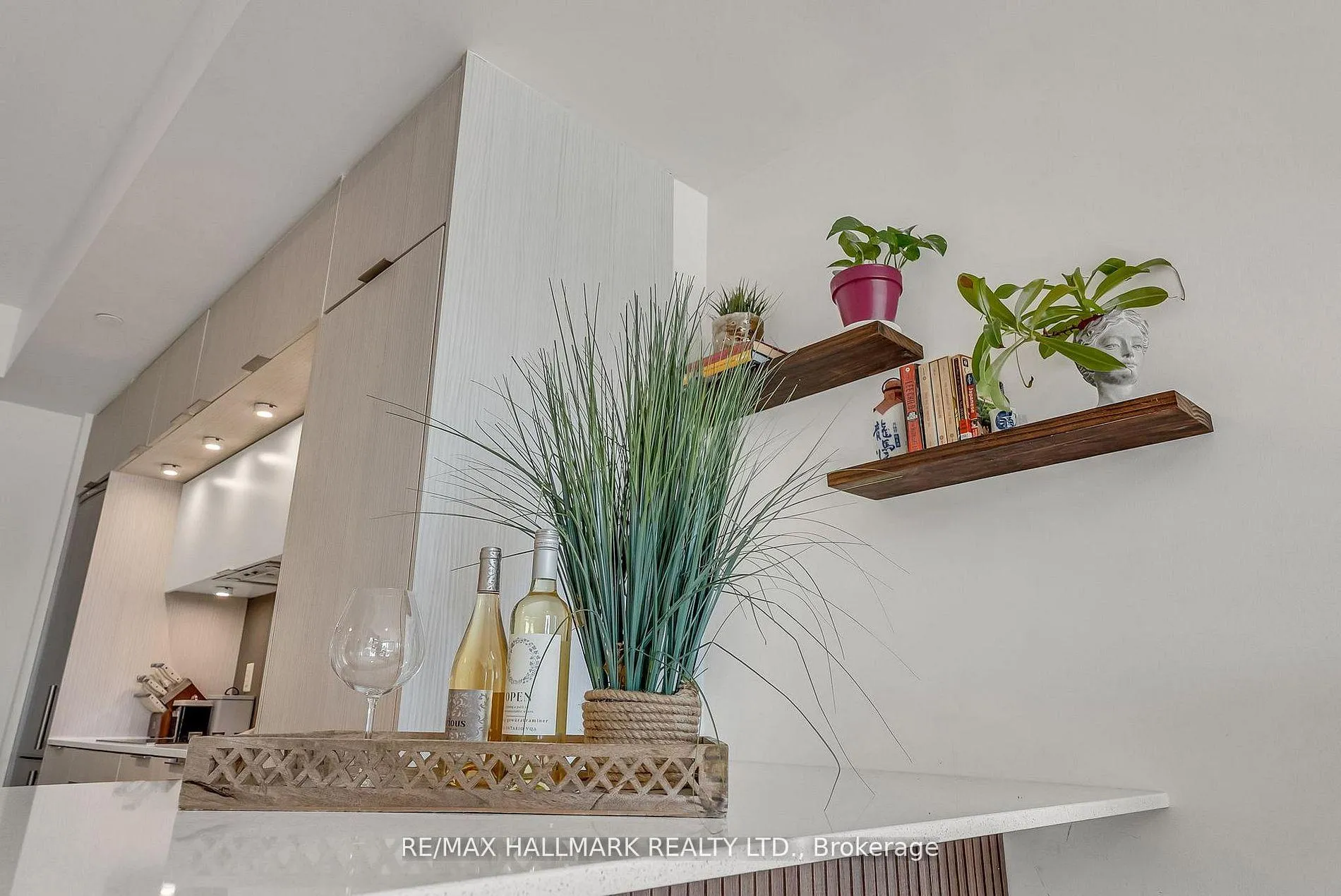 Photo 13 of Unit 908, 170 Sumach Street, Toronto, Regent Park — HOMEH