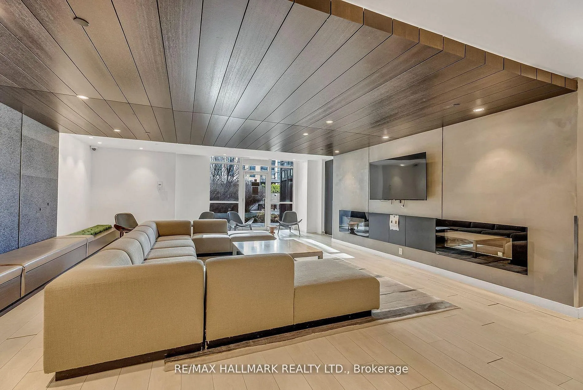 Photo 36 of Unit 908, 170 Sumach Street, Toronto, Regent Park — HOMEH