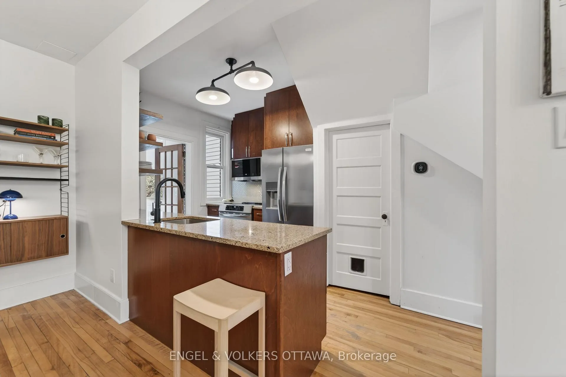 Photo 11 of 30 Roslyn Avenue, Ottawa, Old Ottawa South — HOMEH