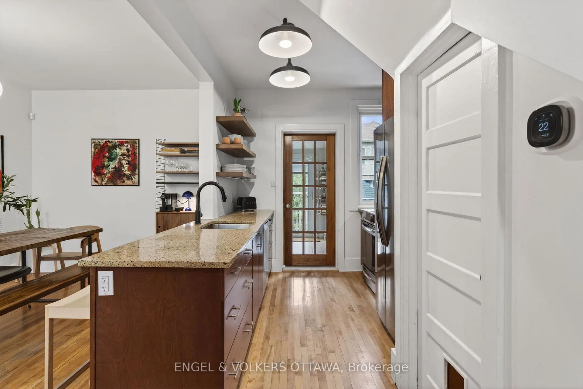 Photo 12 of 30 Roslyn Avenue, Ottawa, Old Ottawa South — HOMEH