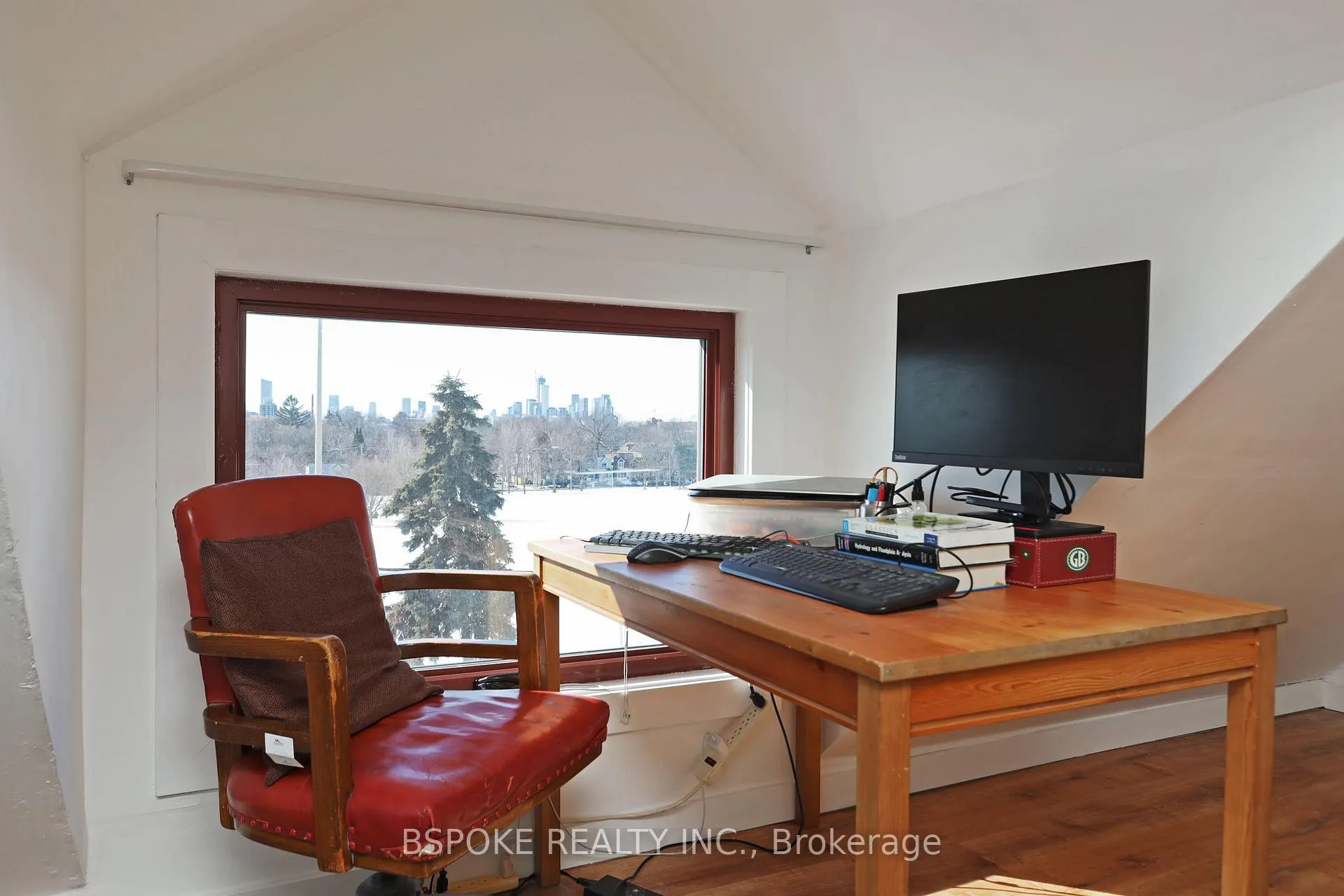 Photo 20 of 139 Greenwood Avenue, Toronto, Greenwood-Coxwell — HOMEH