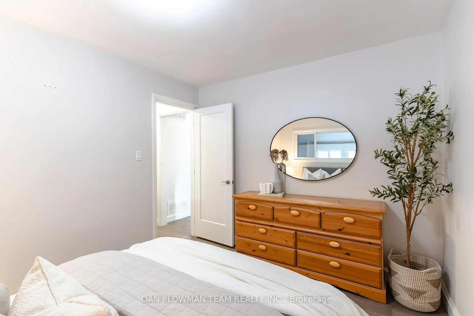 Photo 19 of 50 Centreview Street, Clarington, Orono — HOMEH