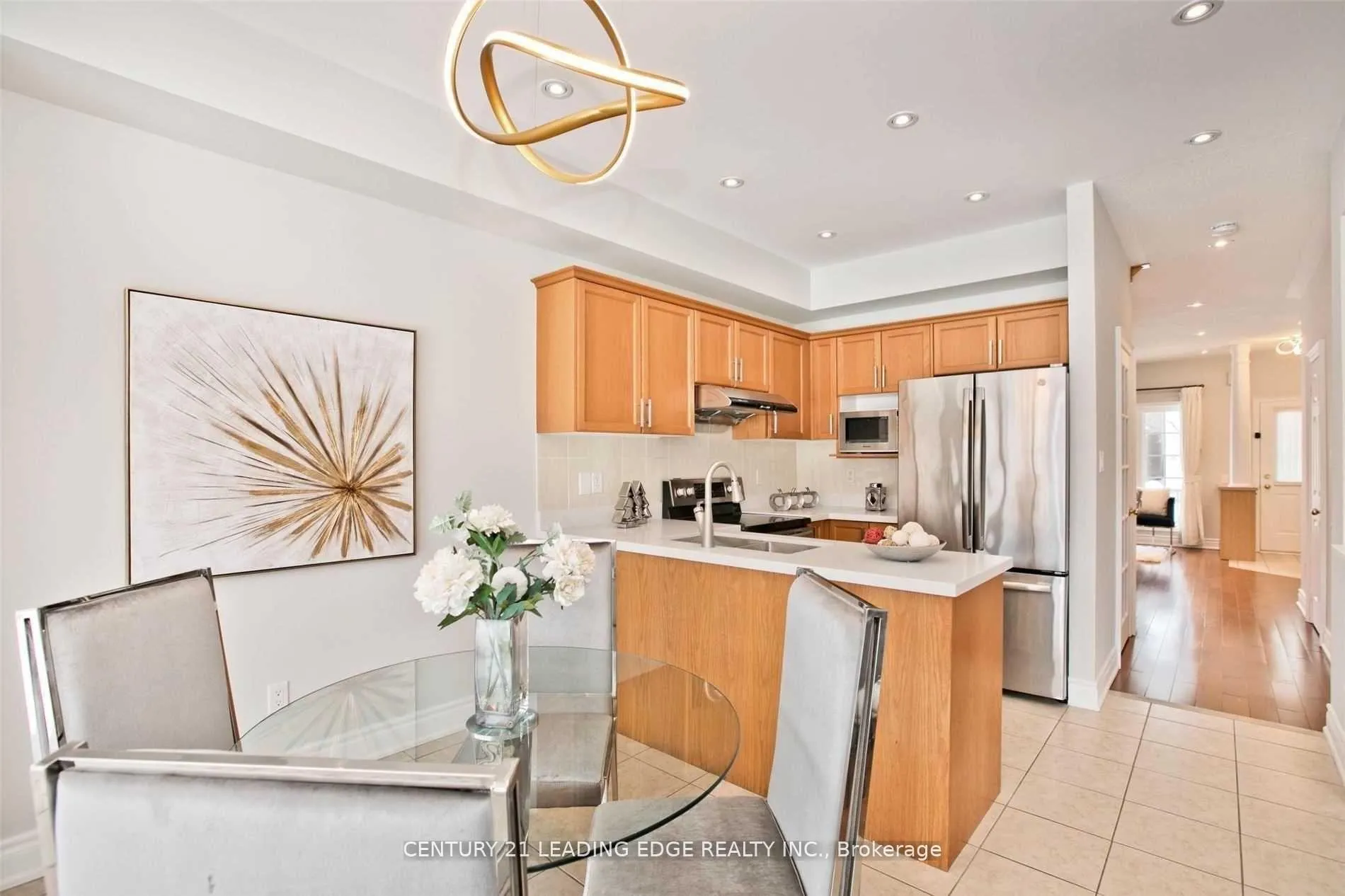 Photo 8 of 40 Kentley Street, Markham, Berczy — HOMEH