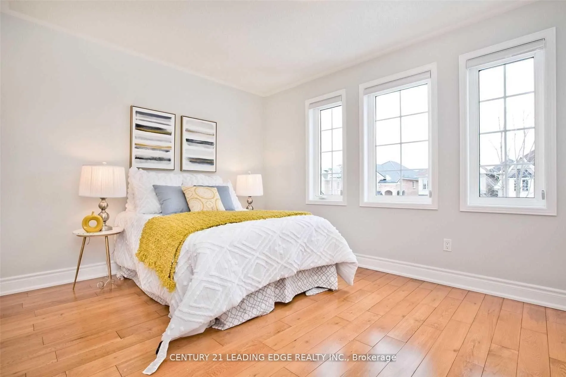 Photo 15 of 40 Kentley Street, Markham, Berczy — HOMEH