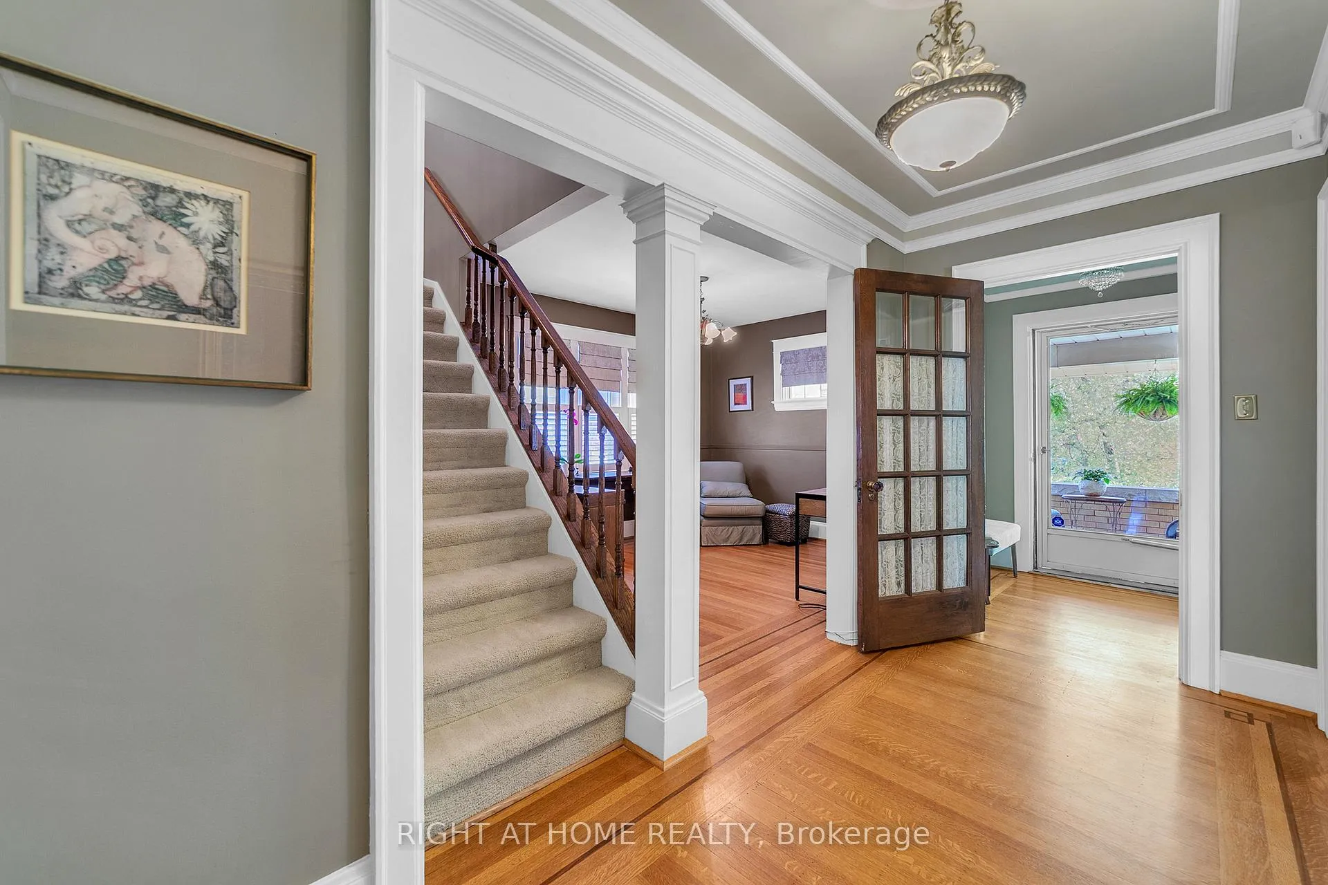 Photo 8 of 16 Nelles Boulevard, Grimsby, Grimsby West — HOMEH