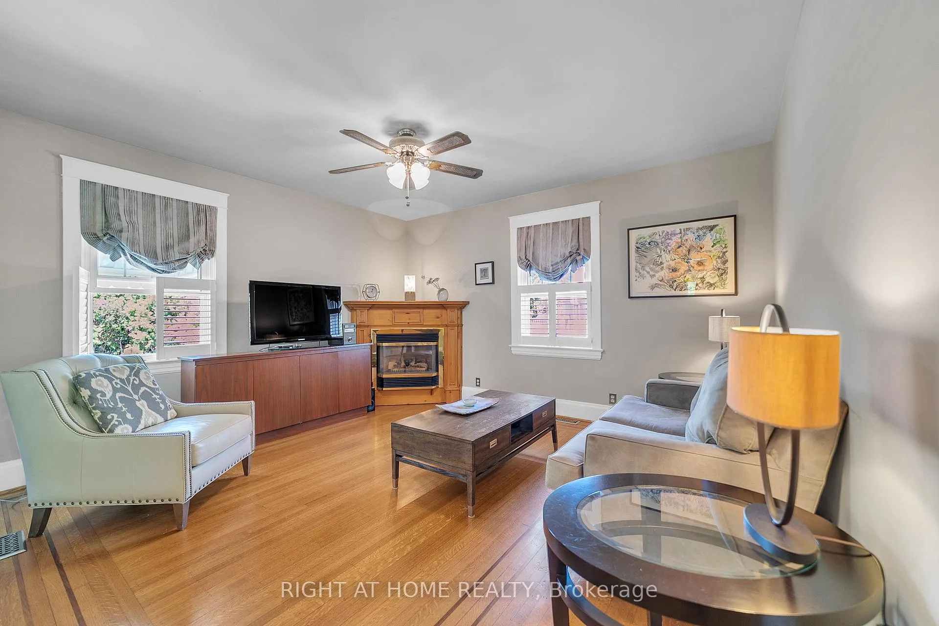 Photo 19 of 16 Nelles Boulevard, Grimsby, Grimsby West — HOMEH