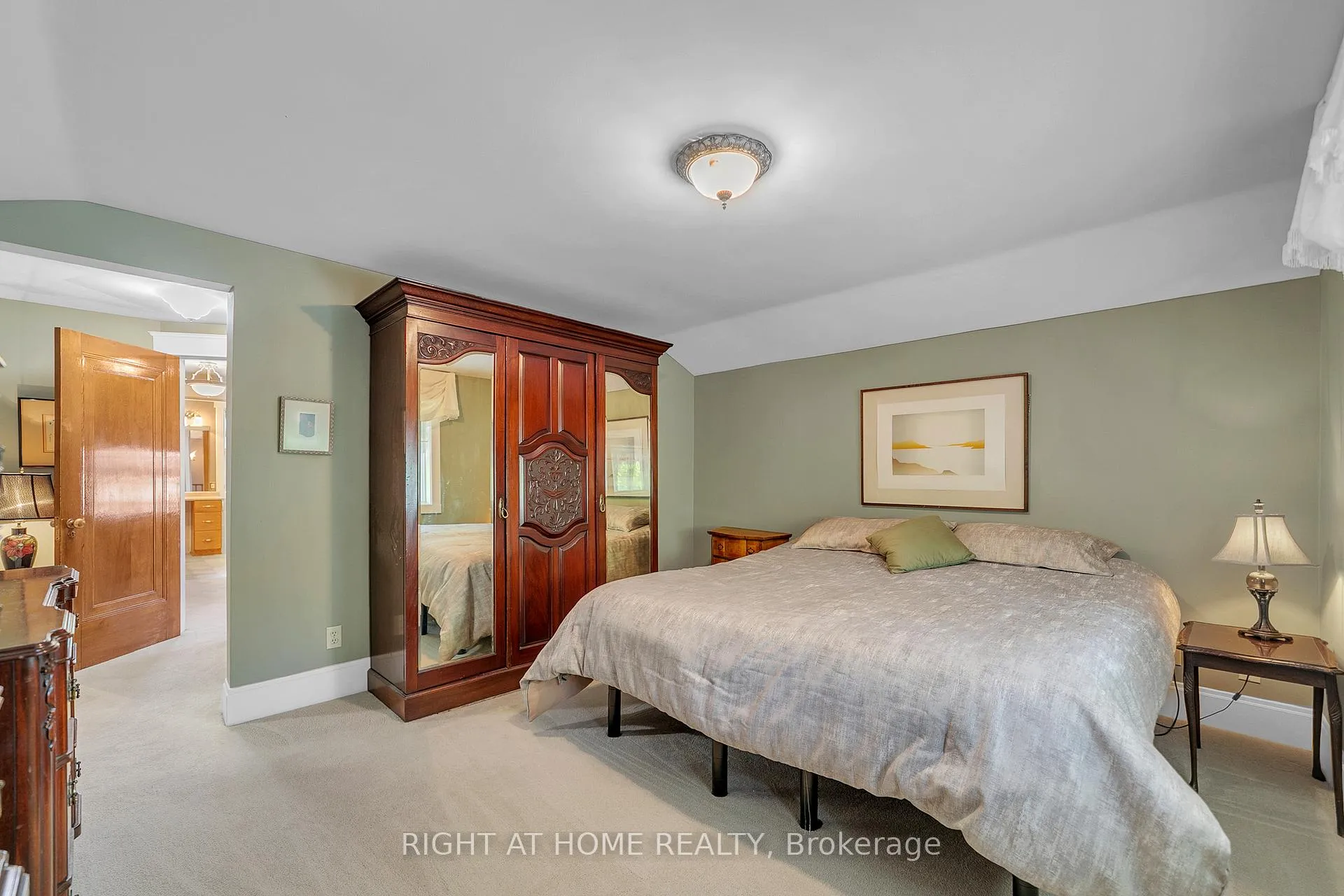 Photo 25 of 16 Nelles Boulevard, Grimsby, Grimsby West — HOMEH
