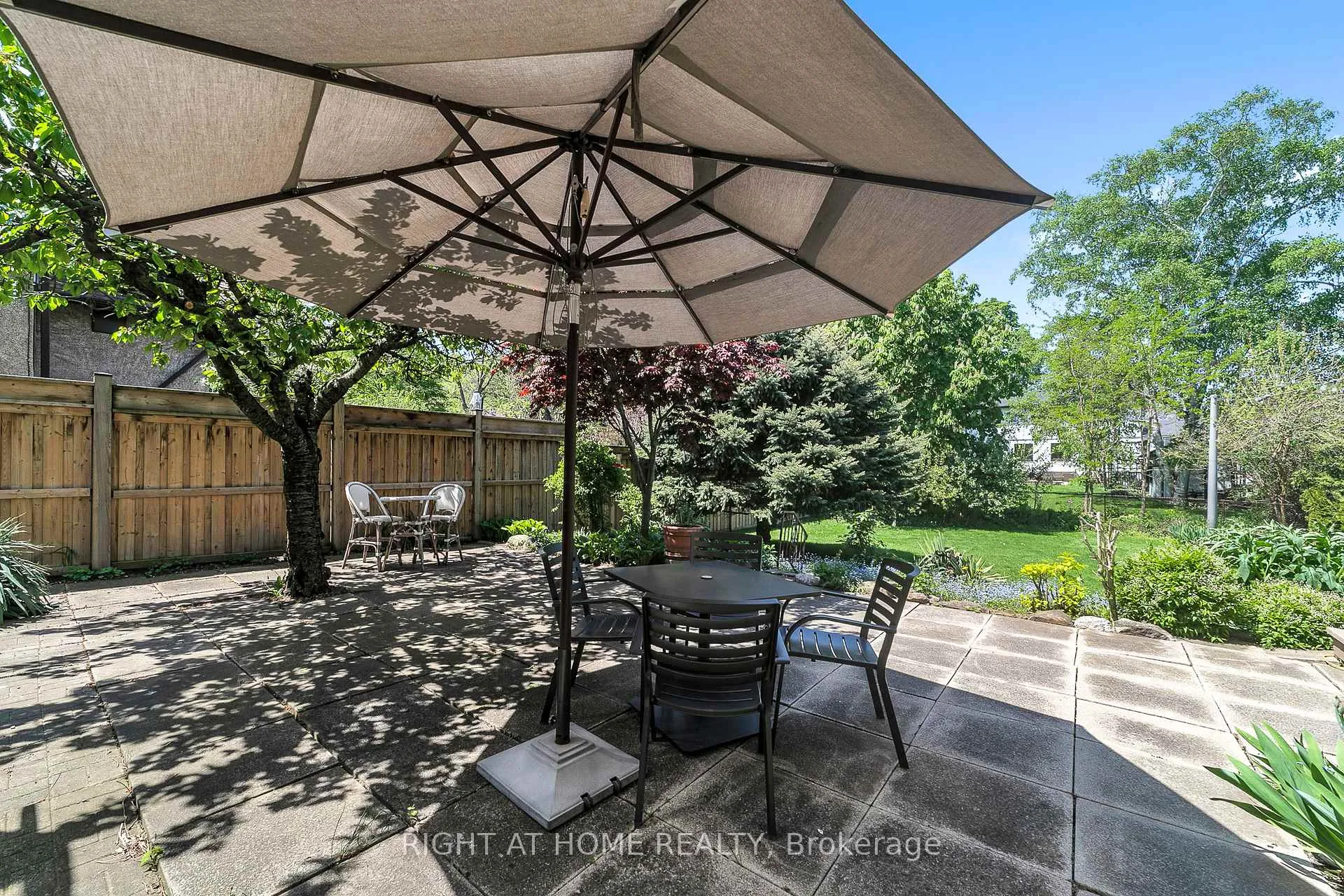Photo 35 of 16 Nelles Boulevard, Grimsby, Grimsby West — HOMEH