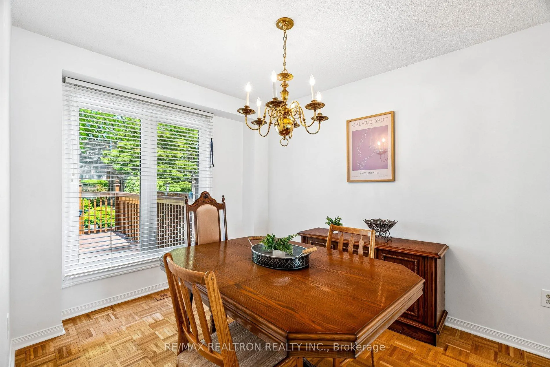 Photo 21 of 102 Swinton Crescent, Vaughan, Lakeview Estates — HOMEH
