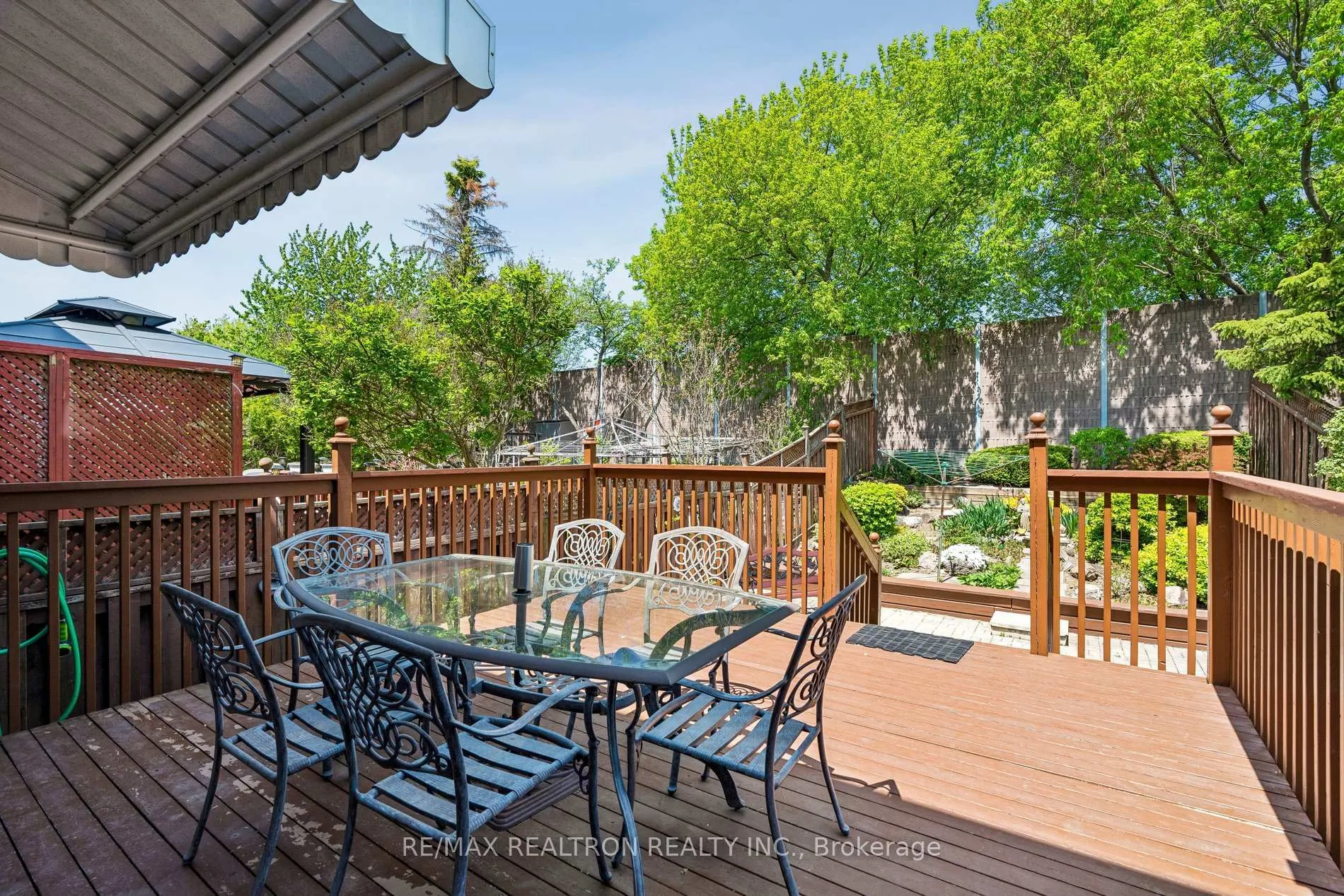 Photo 34 of 102 Swinton Crescent, Vaughan, Lakeview Estates — HOMEH