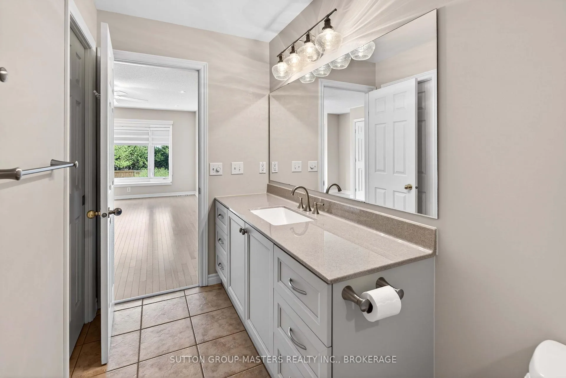 Photo 22 of 110 Britannia Crescent, Loyalist, Bath — HOMEH