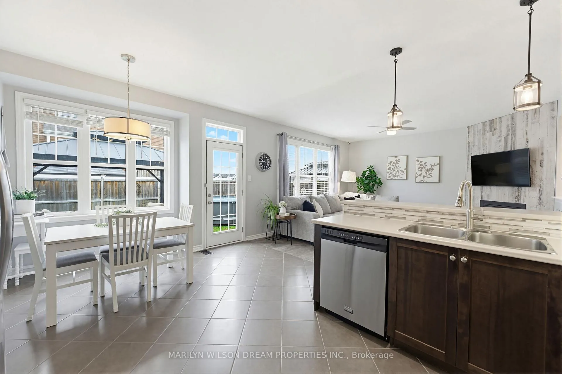 Photo 19 of 361 Gallantry Way, Ottawa, Stittsville (North) — HOMEH