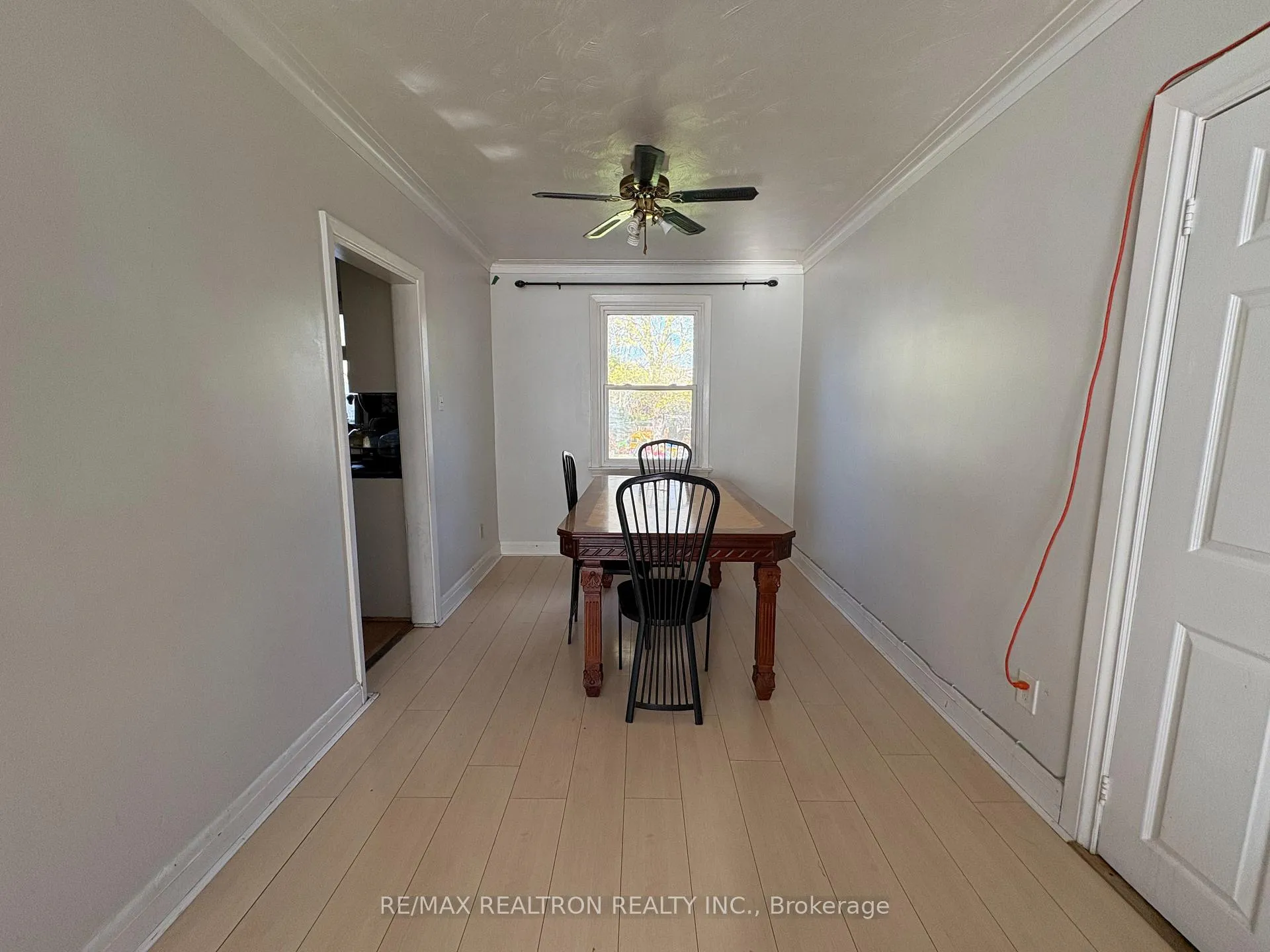 Photo 3 of 39 Hawkridge Avenue, Markham, Bullock — HOMEH