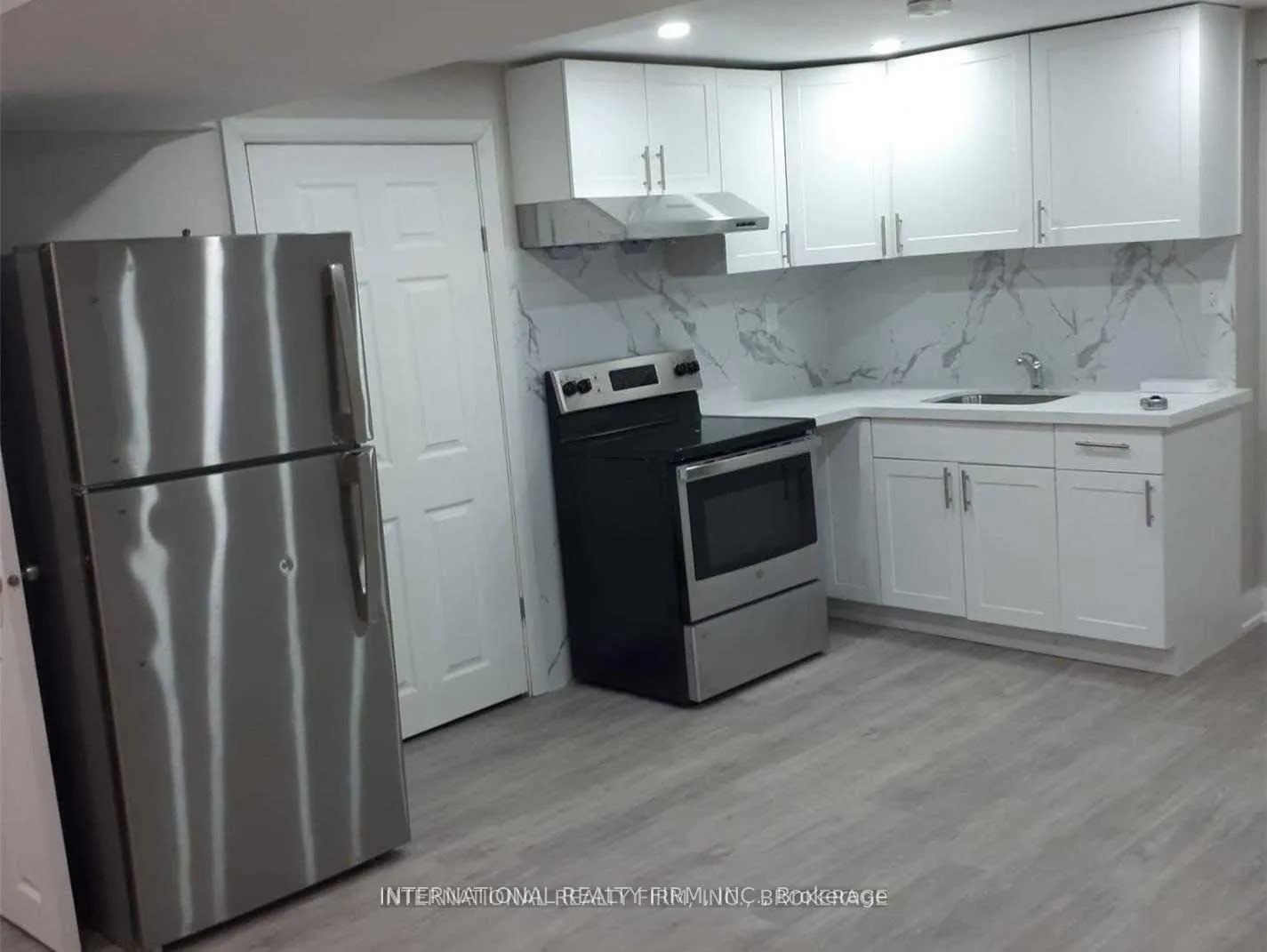 Photo 6 of Unit Lower, 116 Red River Crescent, Scarborough, Rouge — HOMEH