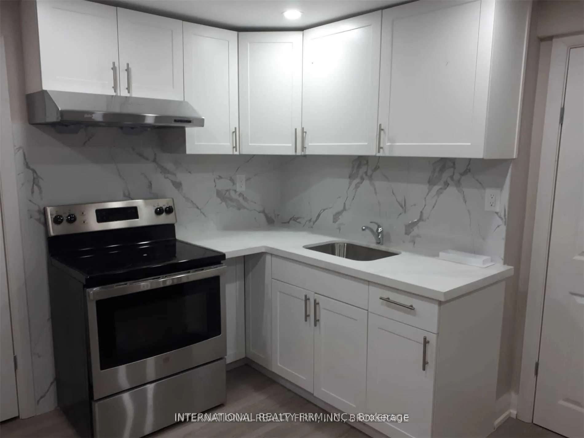 Photo 7 of Unit Lower, 116 Red River Crescent, Scarborough, Rouge — HOMEH
