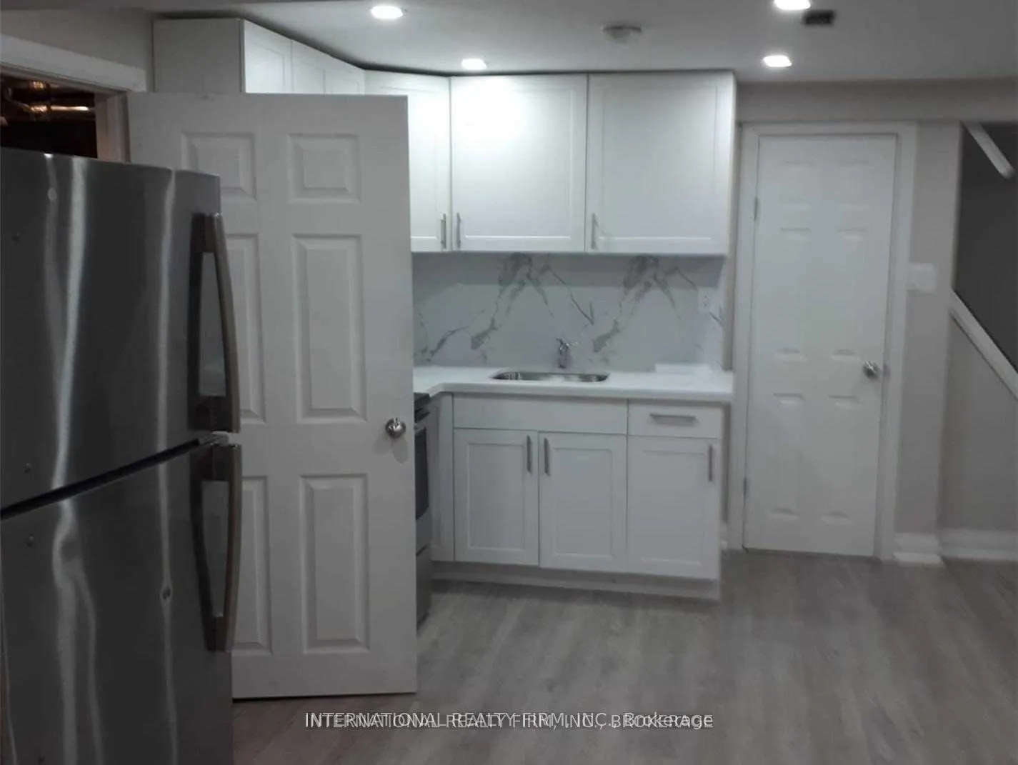 Photo 8 of Unit Lower, 116 Red River Crescent, Scarborough, Rouge — HOMEH