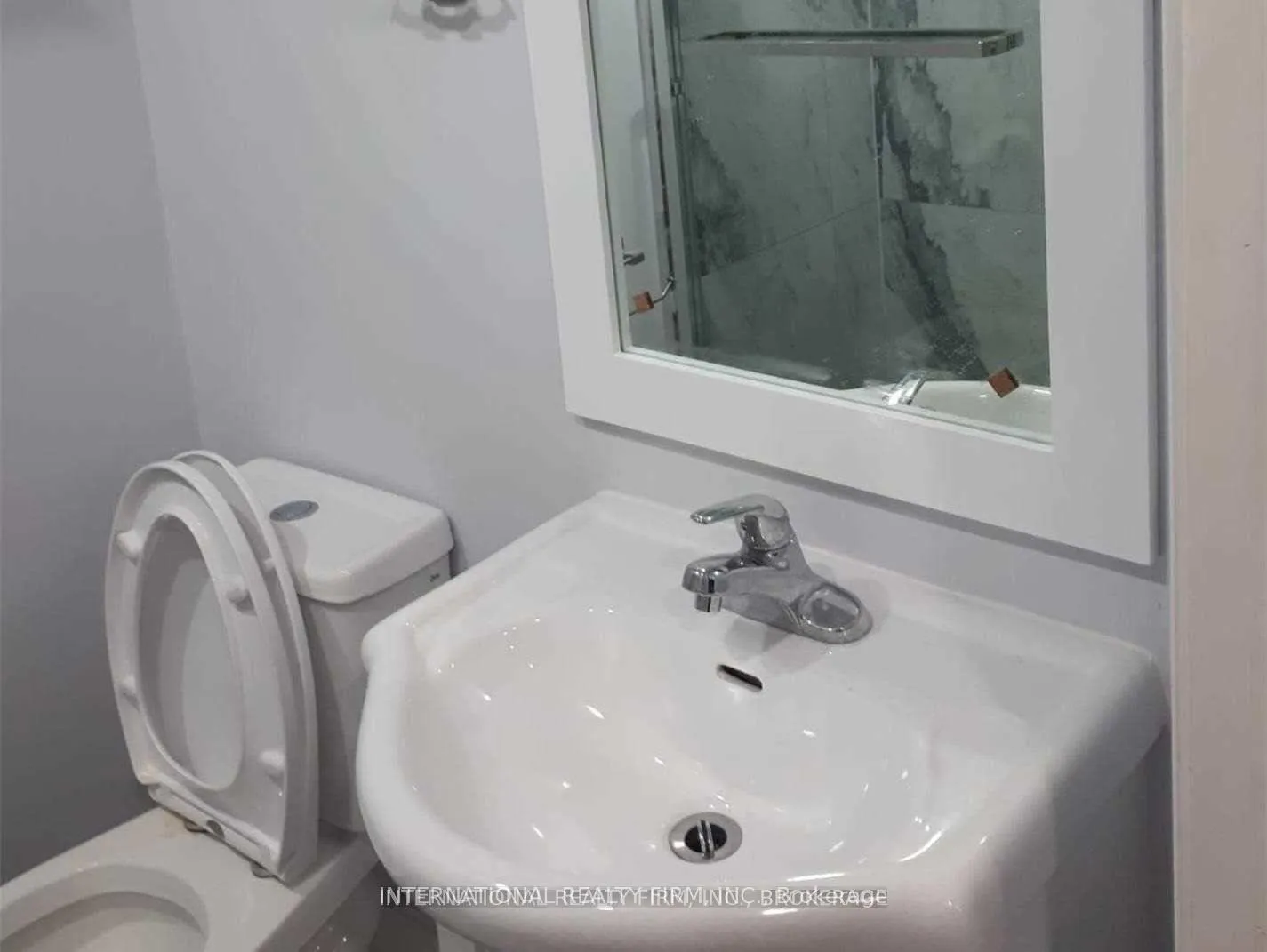 Photo 11 of Unit Lower, 116 Red River Crescent, Scarborough, Rouge — HOMEH