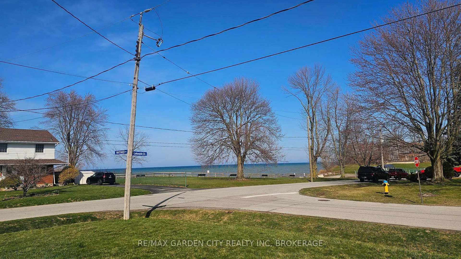 Photo 4 of 49 Whittaker Avenue, Grimsby, Grimsby Beach — HOMEH